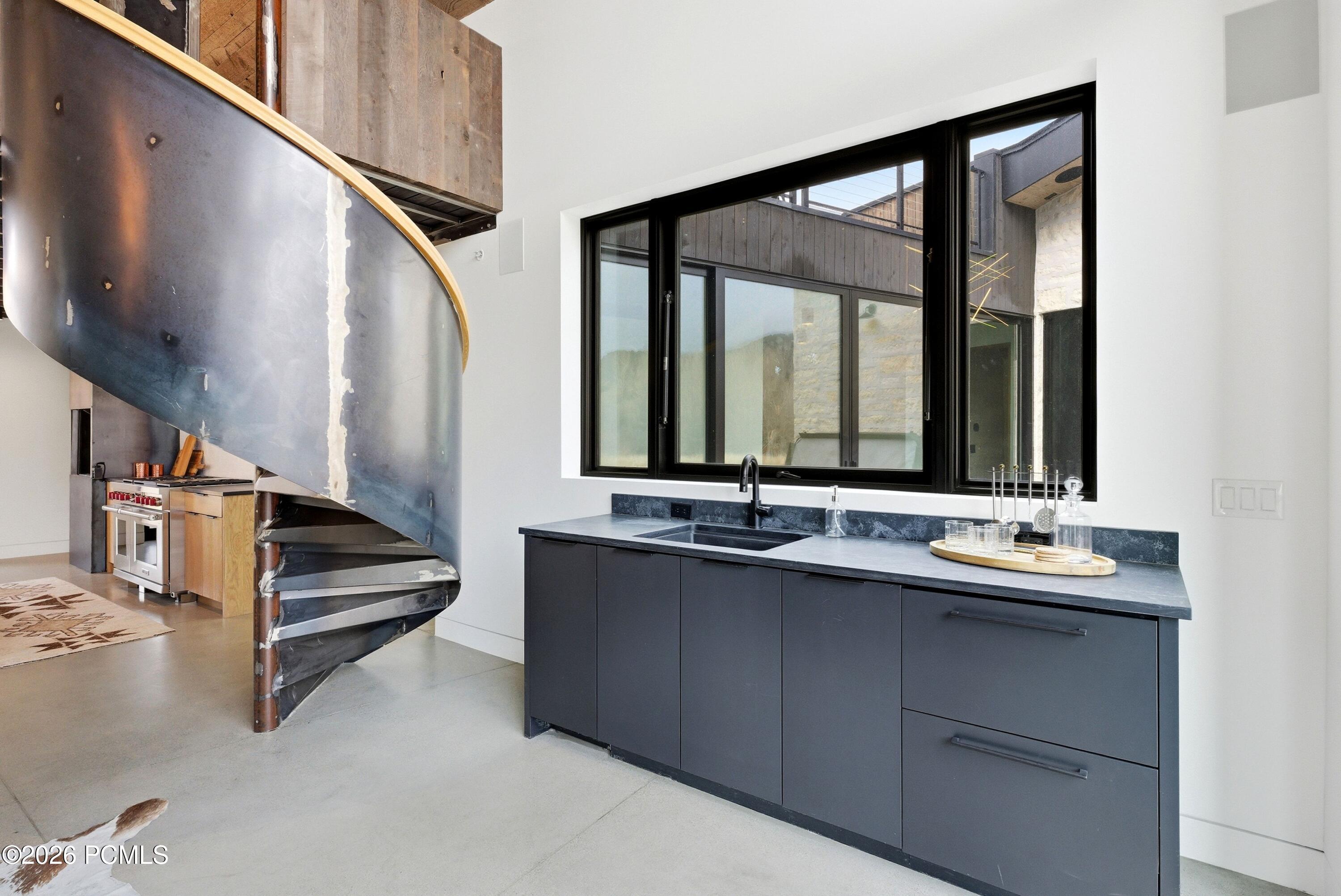 6950 N River Valley Drive