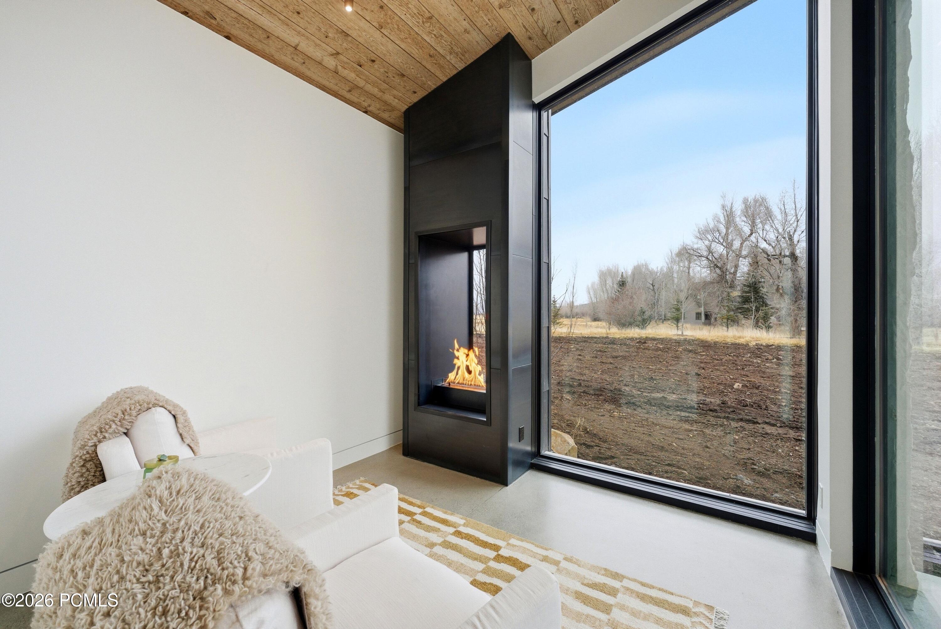 6950 N River Valley Drive