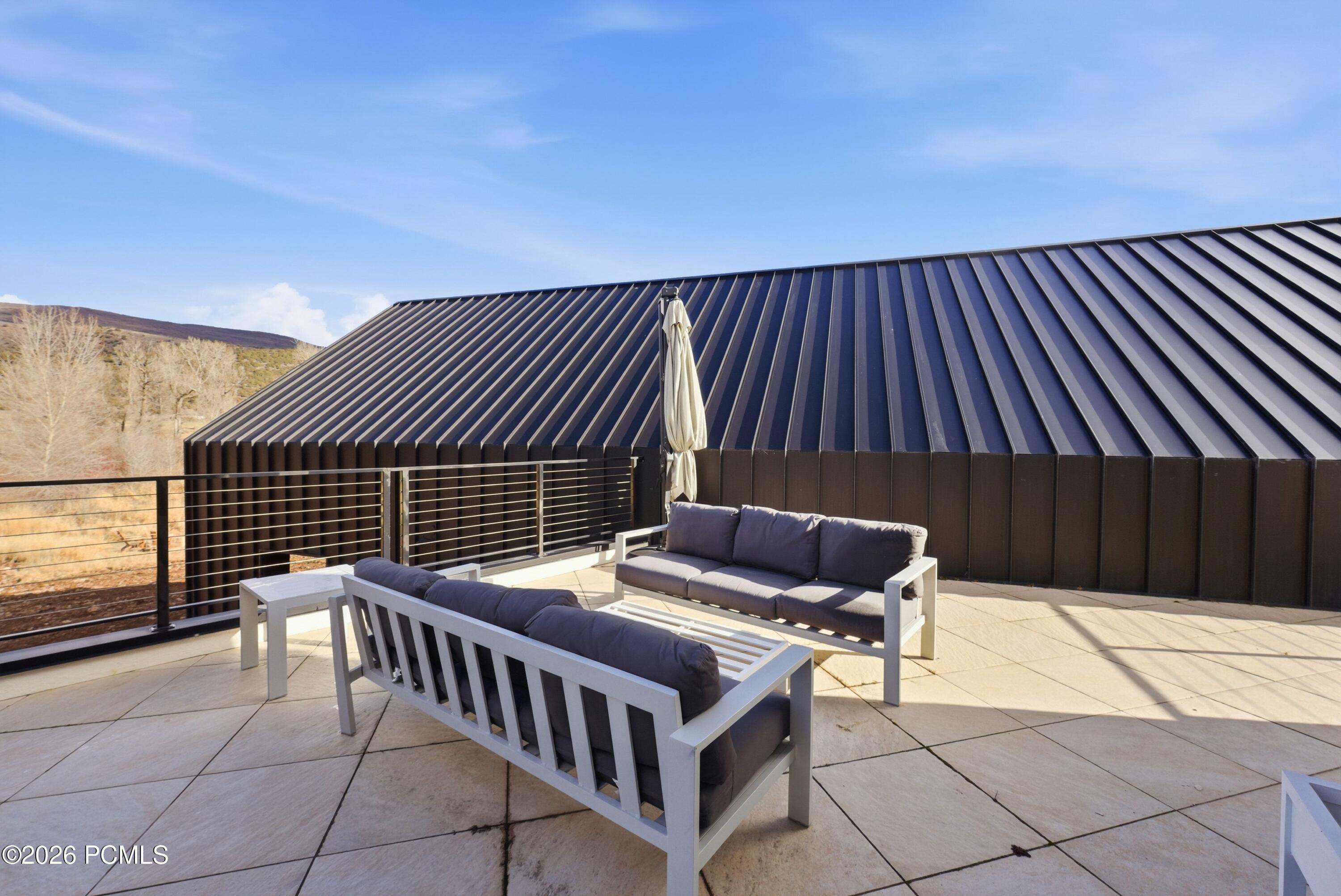 6950 N River Valley Drive