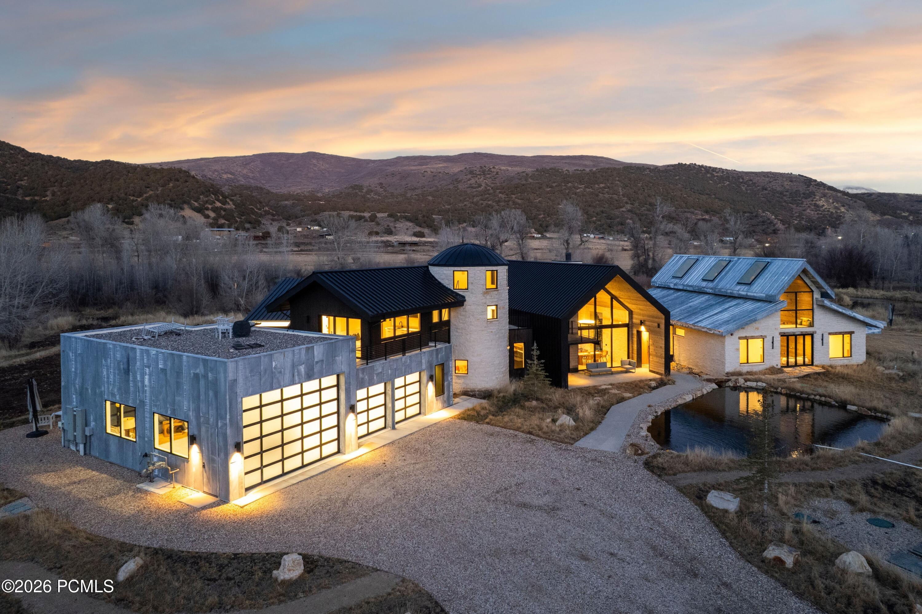 6950 N River Valley Drive