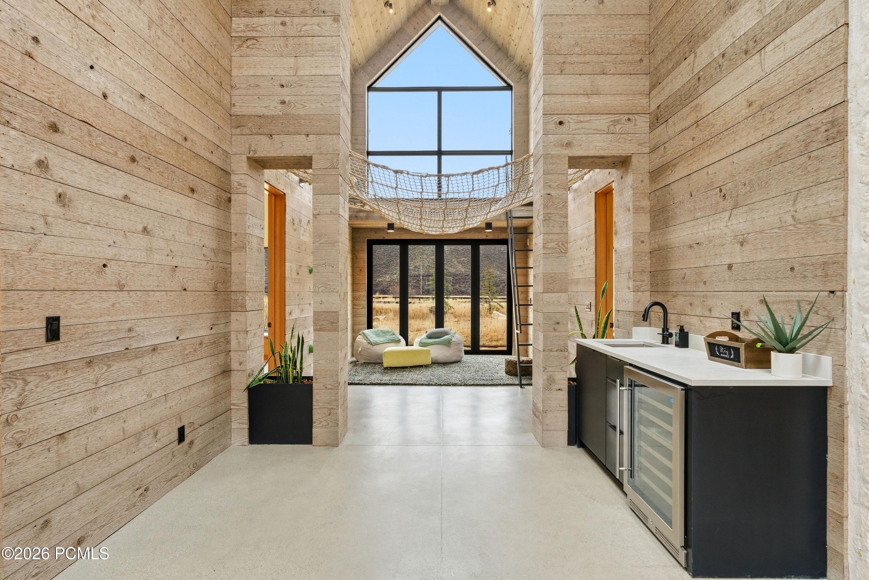 6950 N River Valley Drive