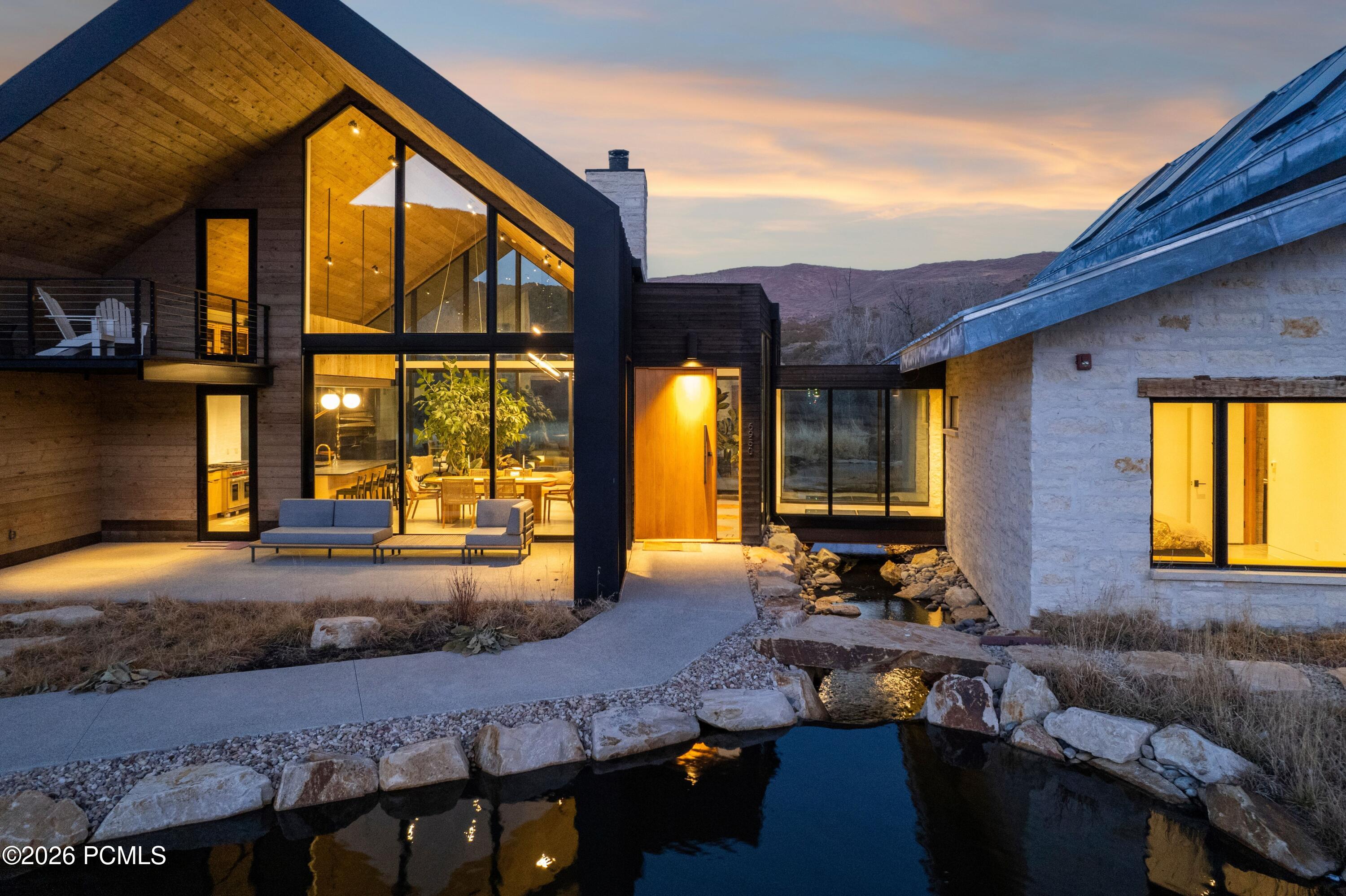 6950 N River Valley Drive