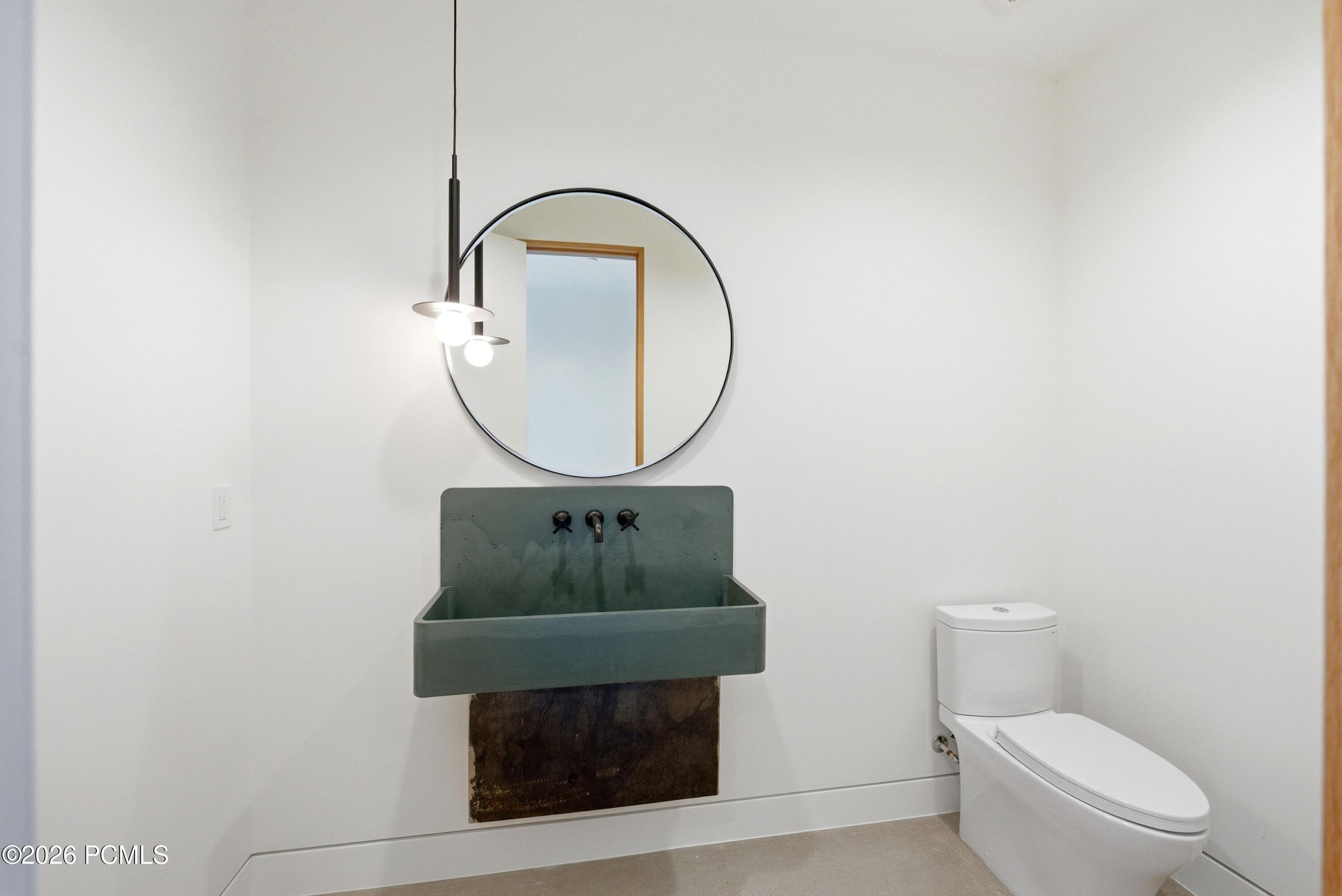 6950 N River Valley Drive