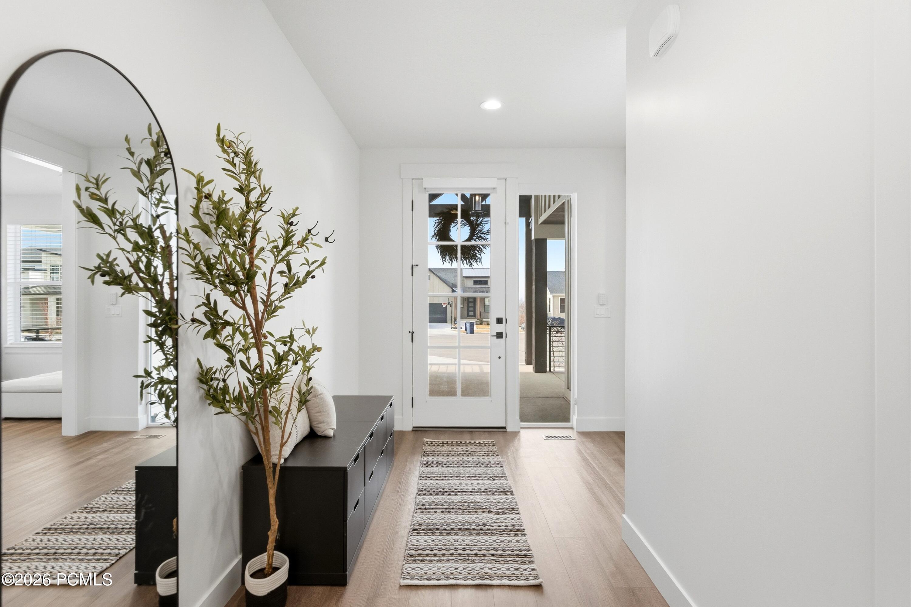 8569 S Round Stone Cove