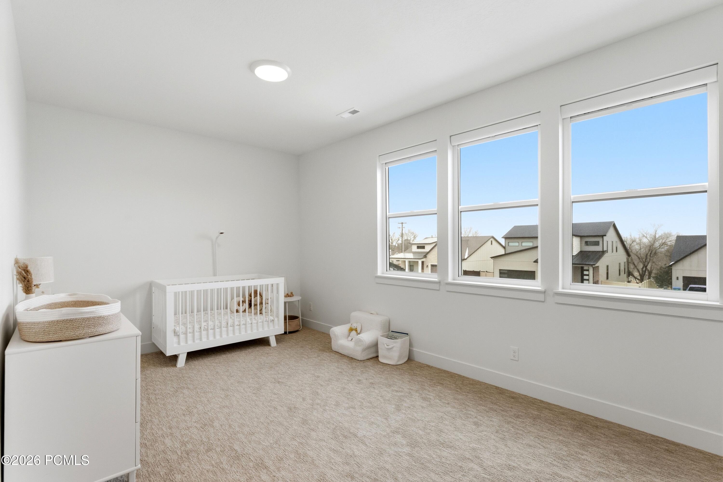 8569 S Round Stone Cove