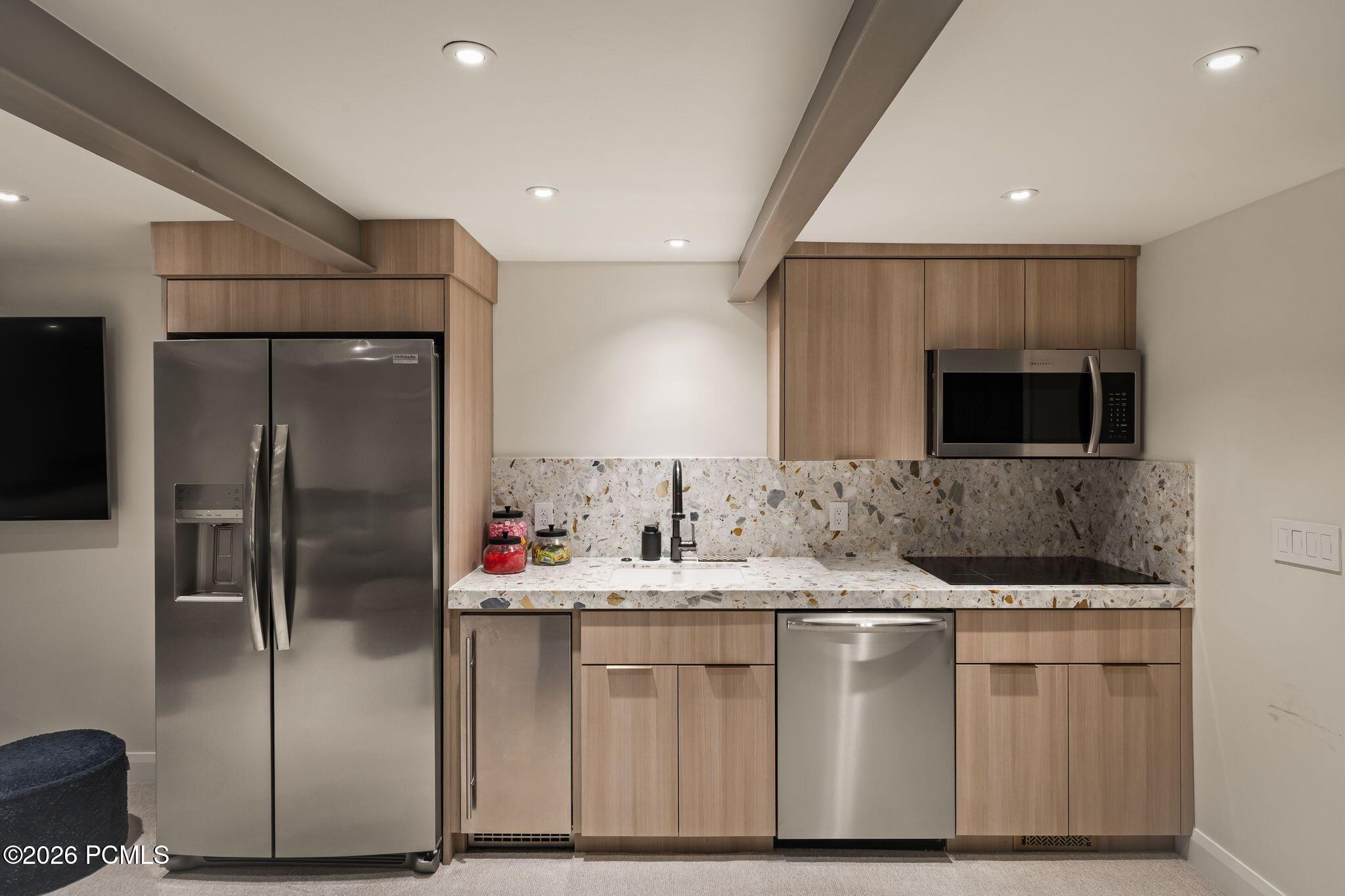 1404 Canterbury Drive