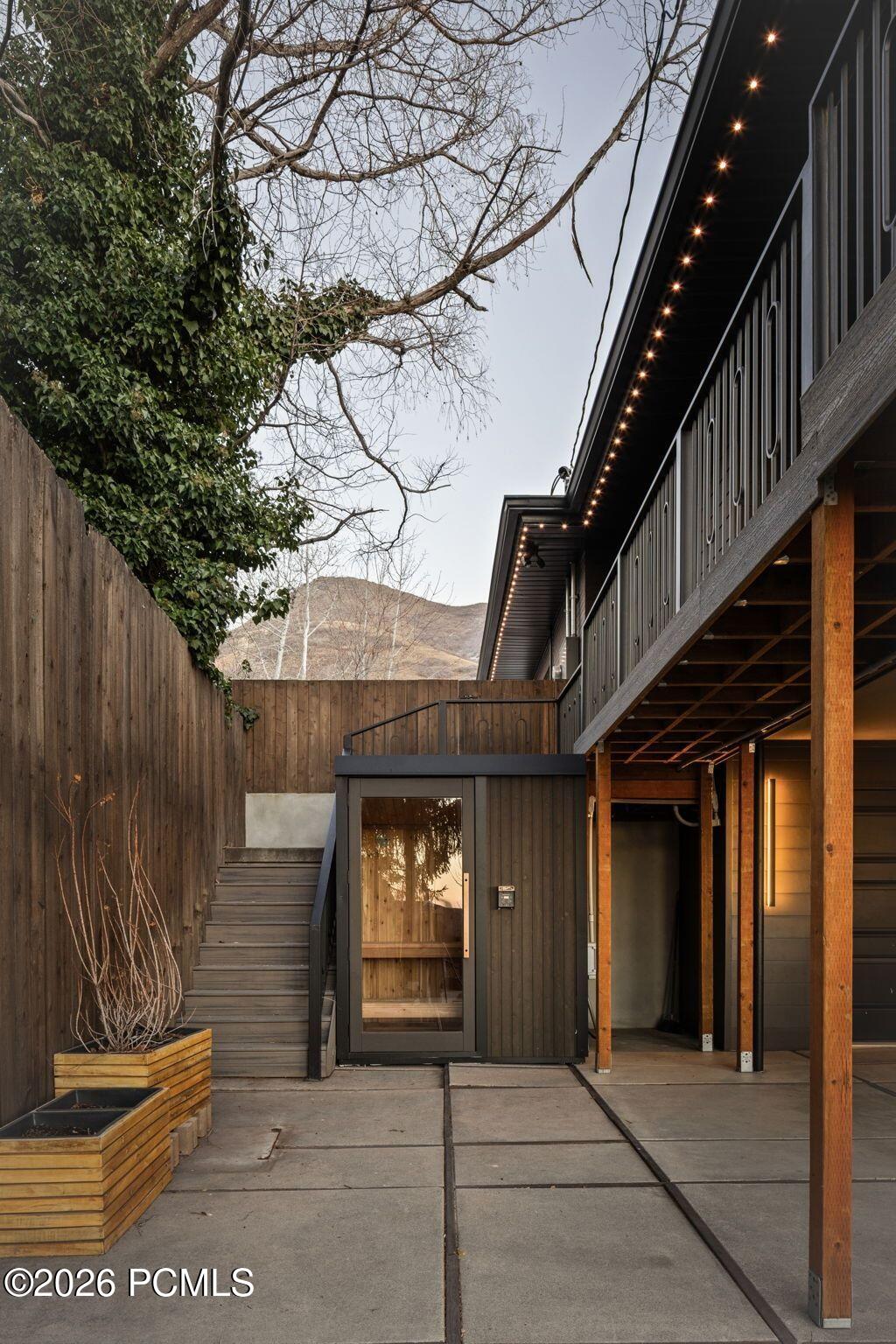 1404 Canterbury Drive