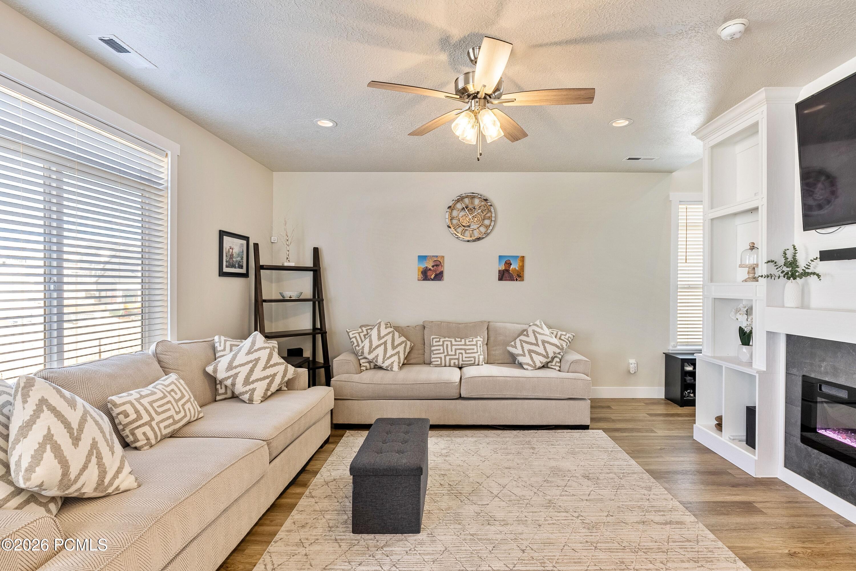 3381 E Stillwater Drive