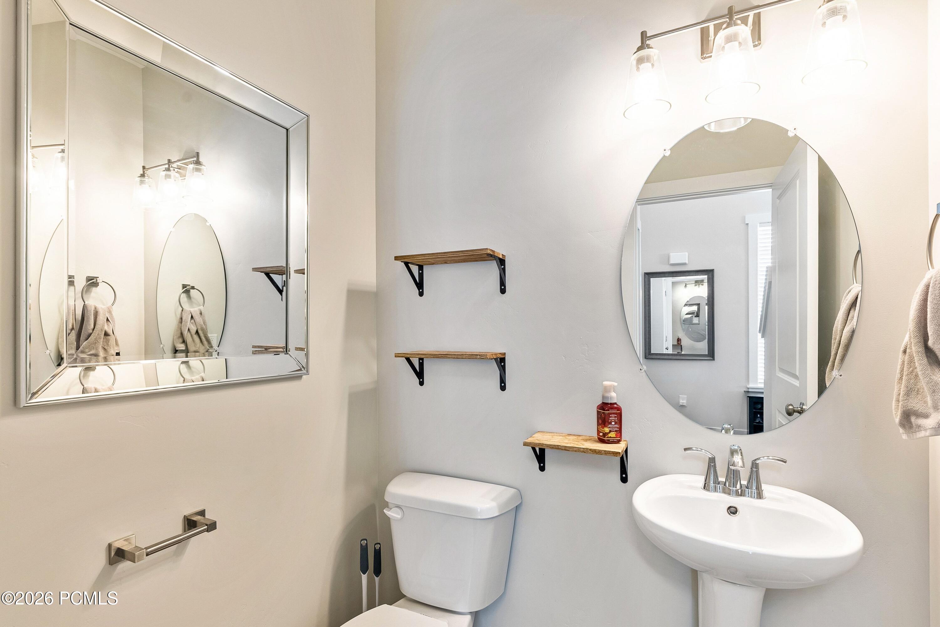 3381 E Stillwater Drive