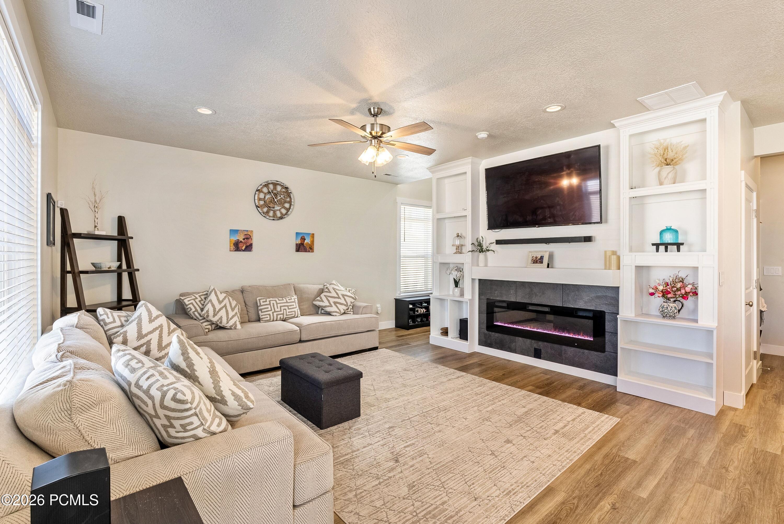 3381 E Stillwater Drive