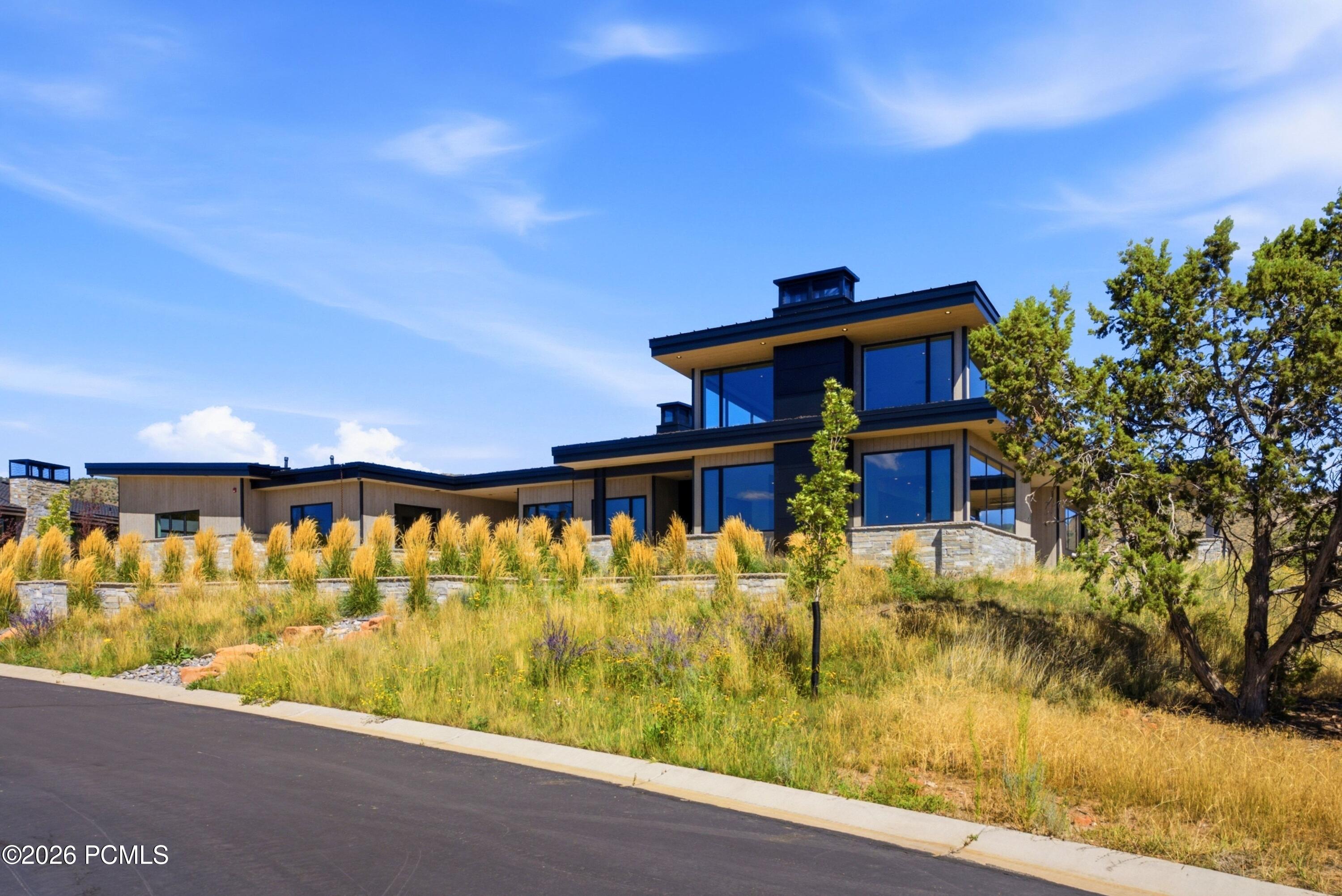 3057 Corral Peak Circle