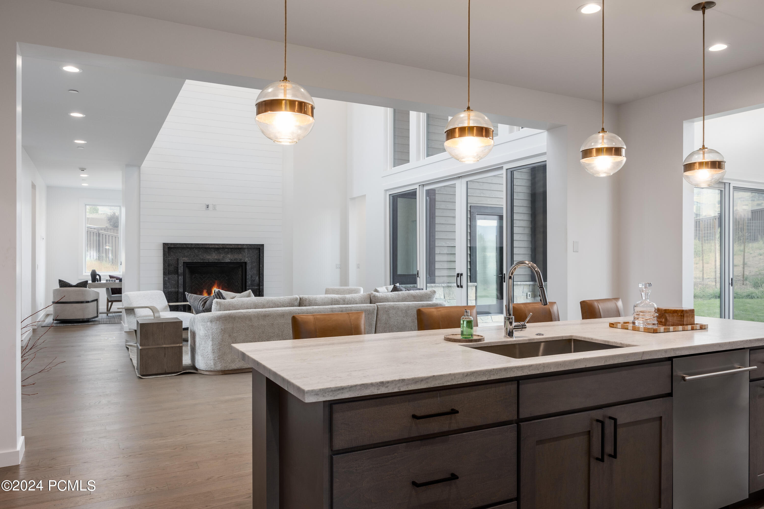 838 N Burro Peak Circle