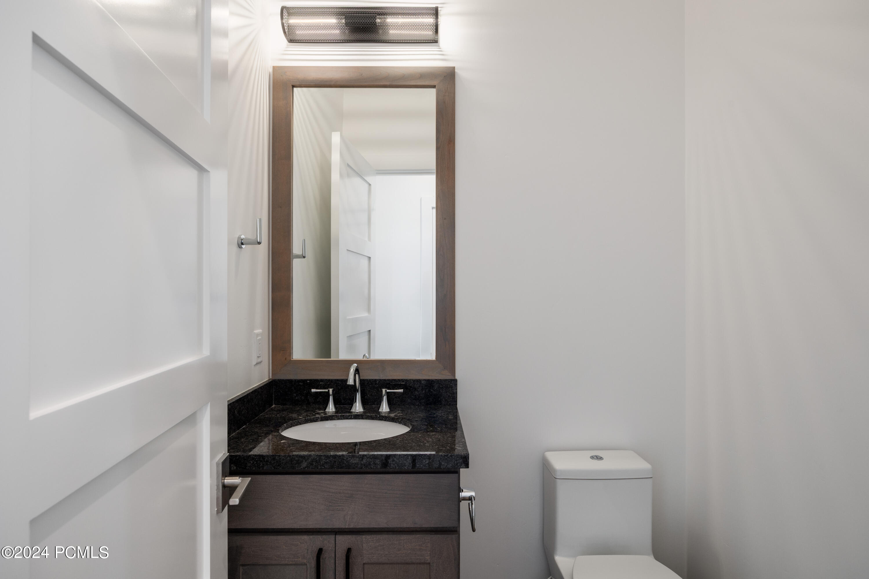 838 N Burro Peak Circle