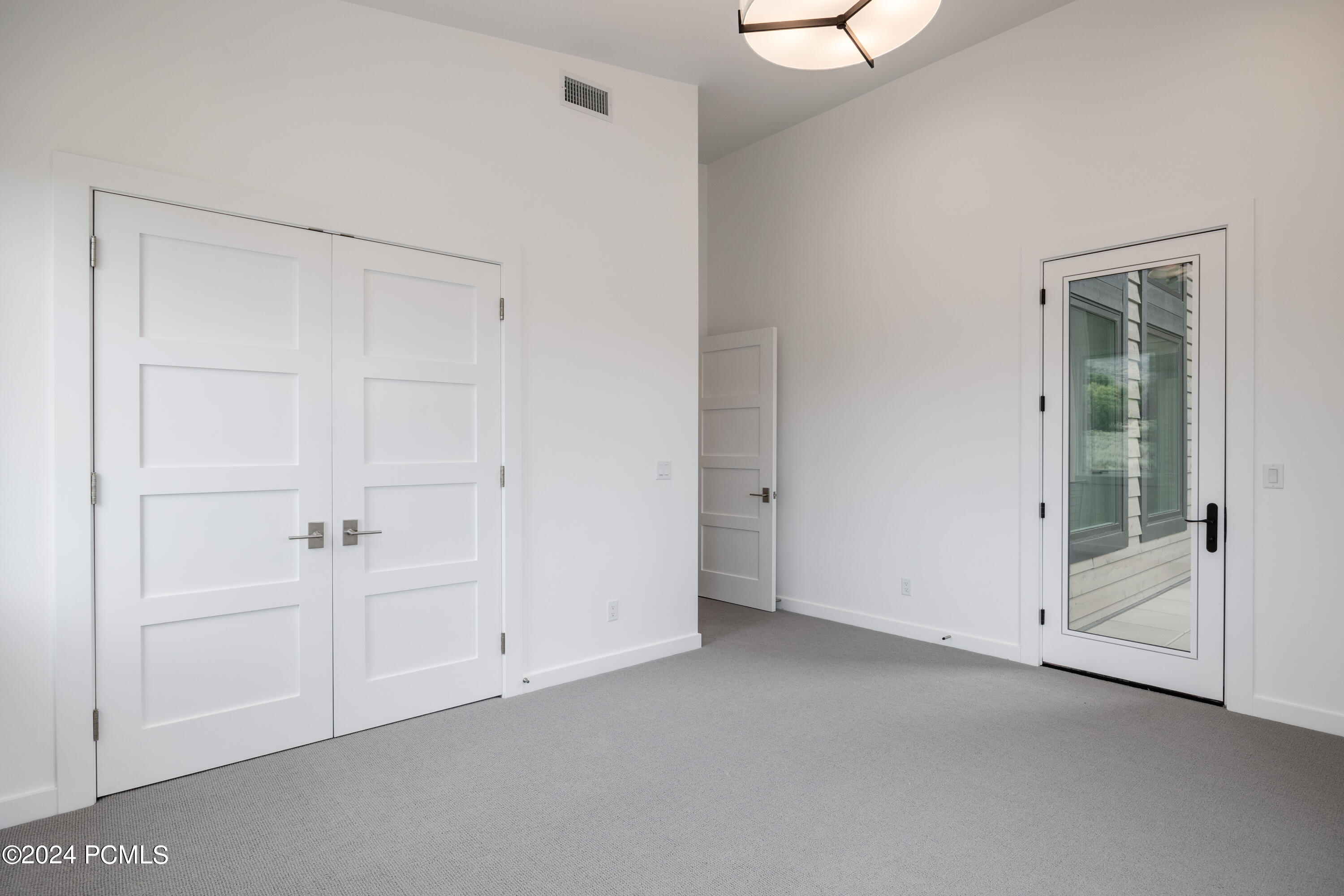 838 N Burro Peak Circle