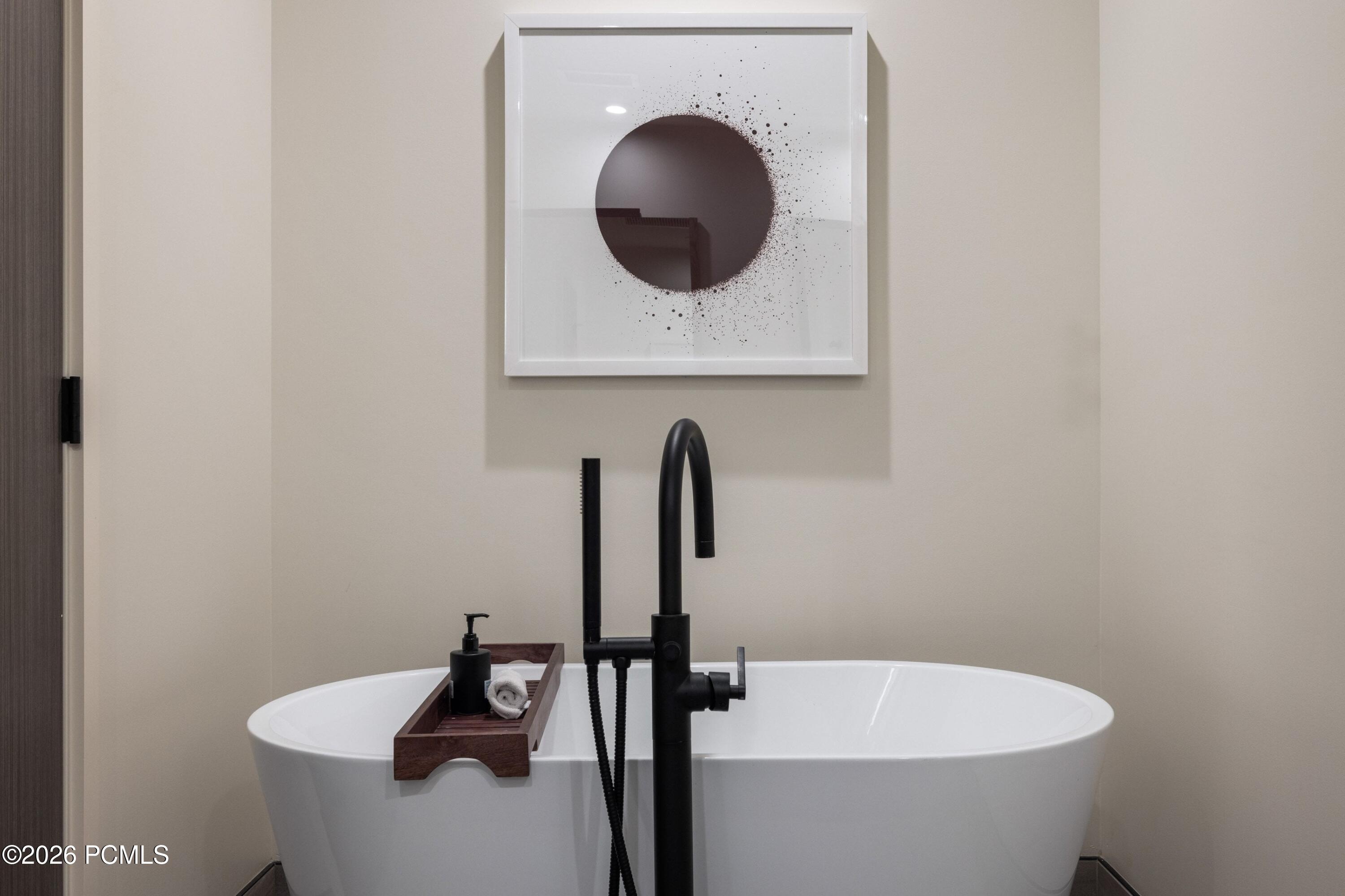 2417 W High Mountain Road 2611