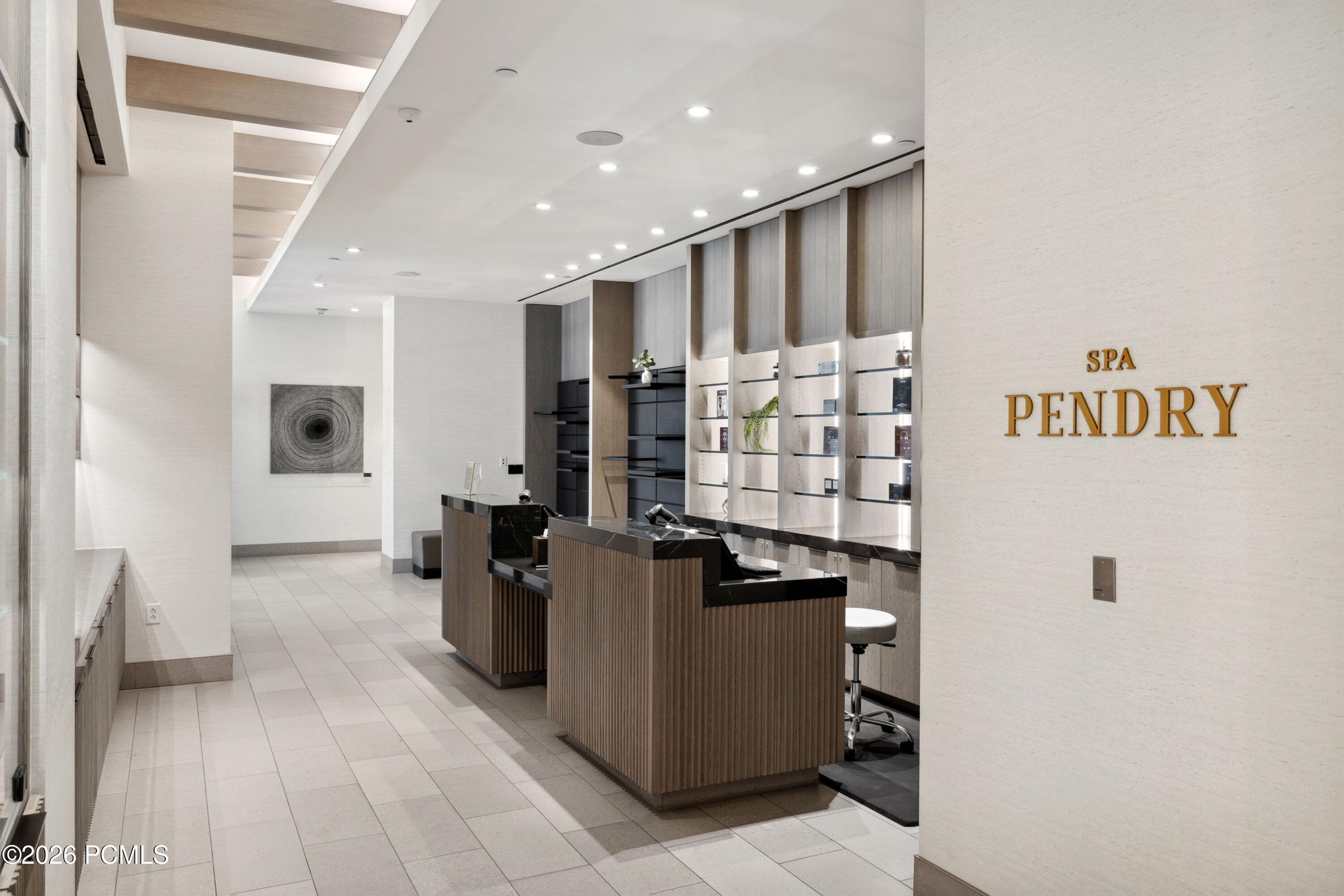 2417 W High Mountain Road 2611