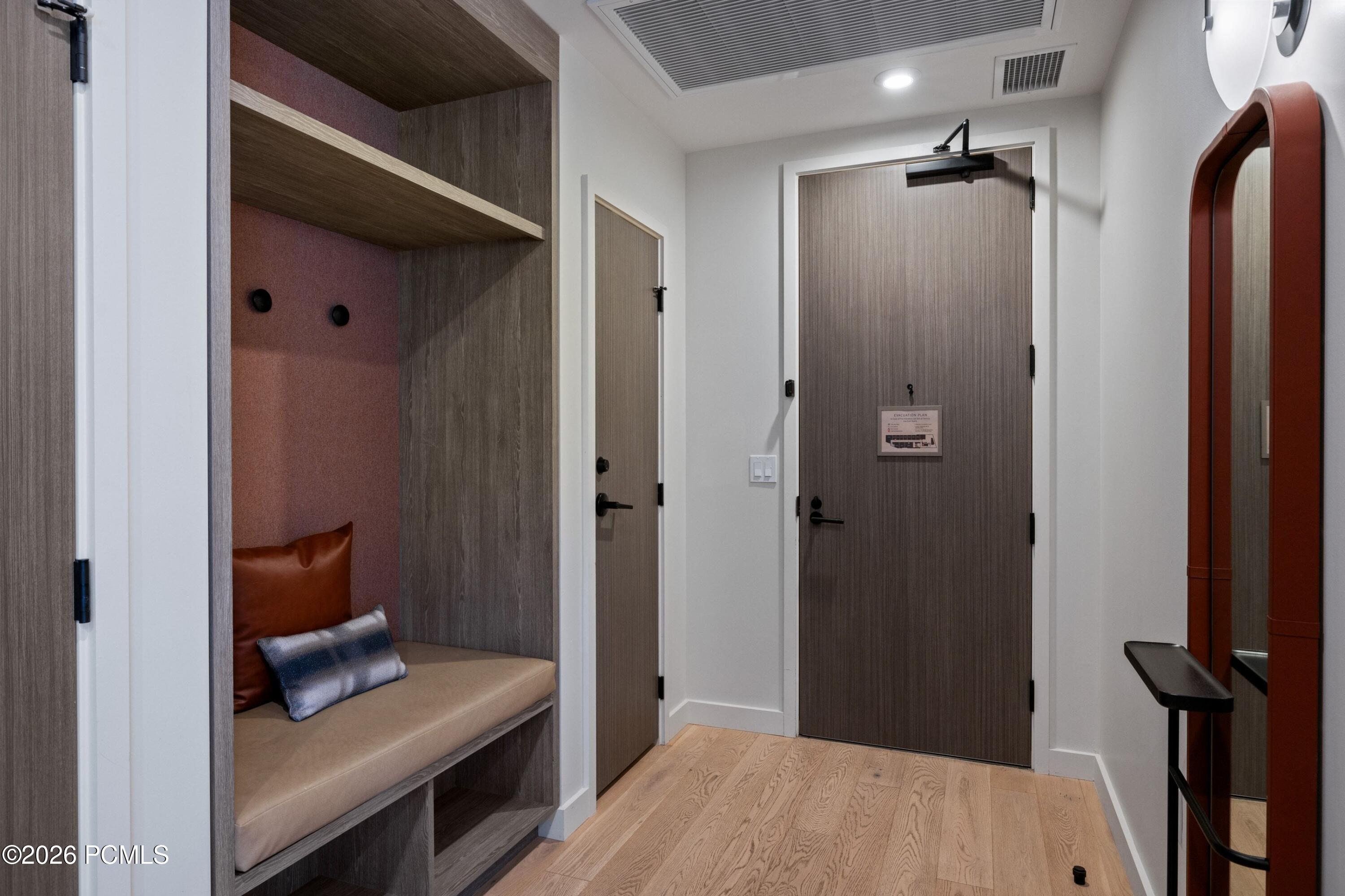 2417 W High Mountain Road 2611