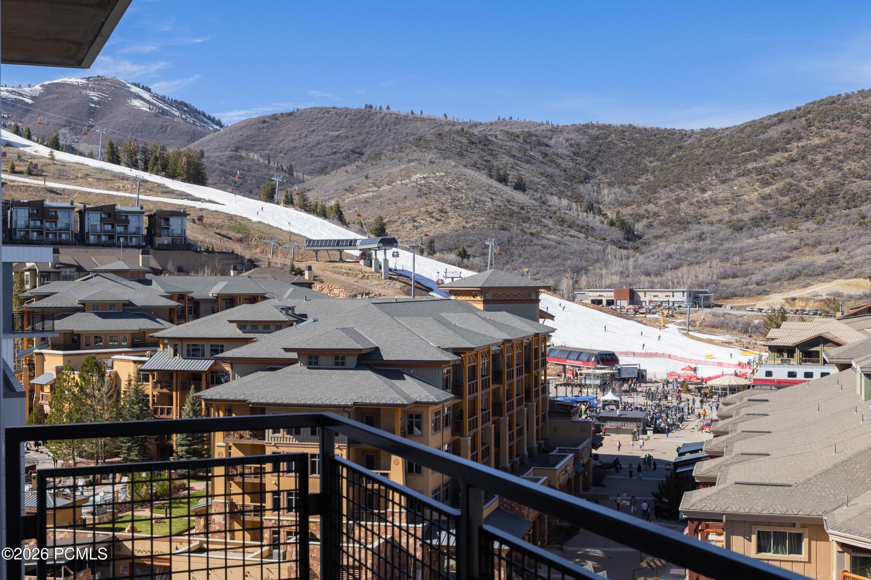 2417 W High Mountain Road 2611