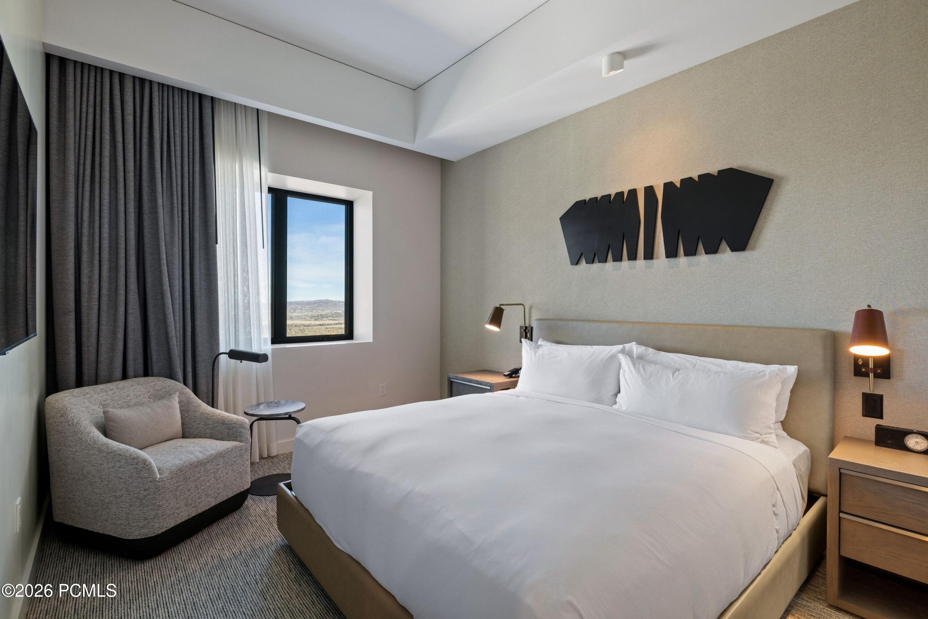 2417 W High Mountain Road 2611