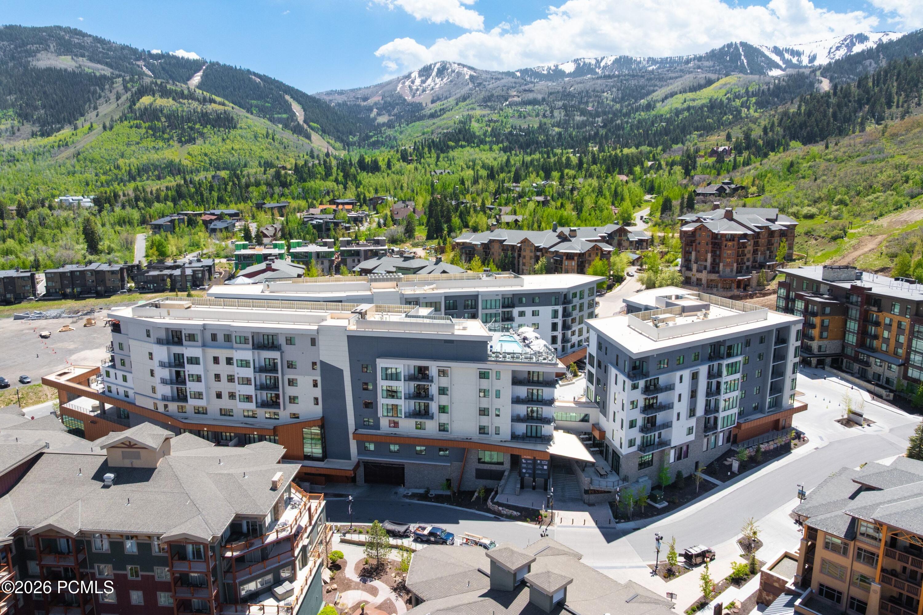 2417 W High Mountain Road 2611