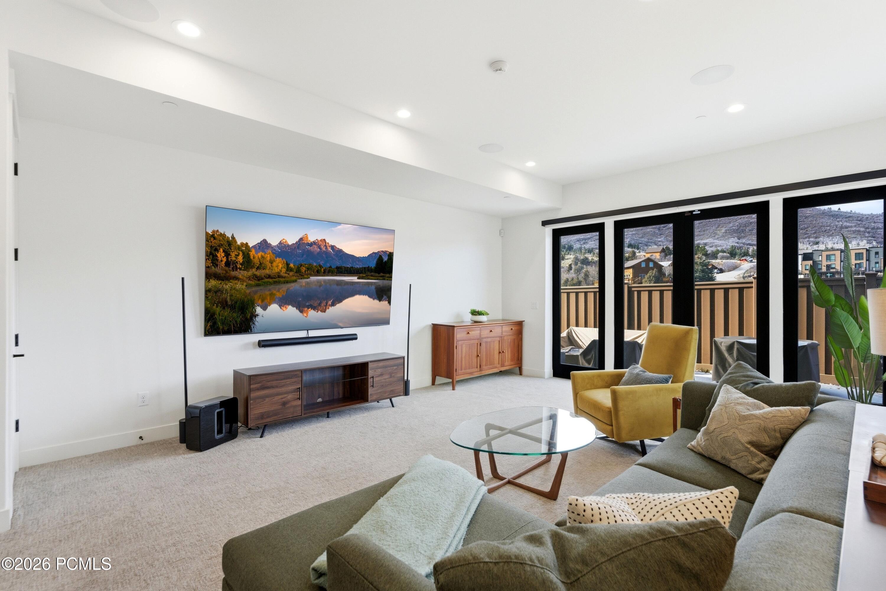 4344 W Discovery Way