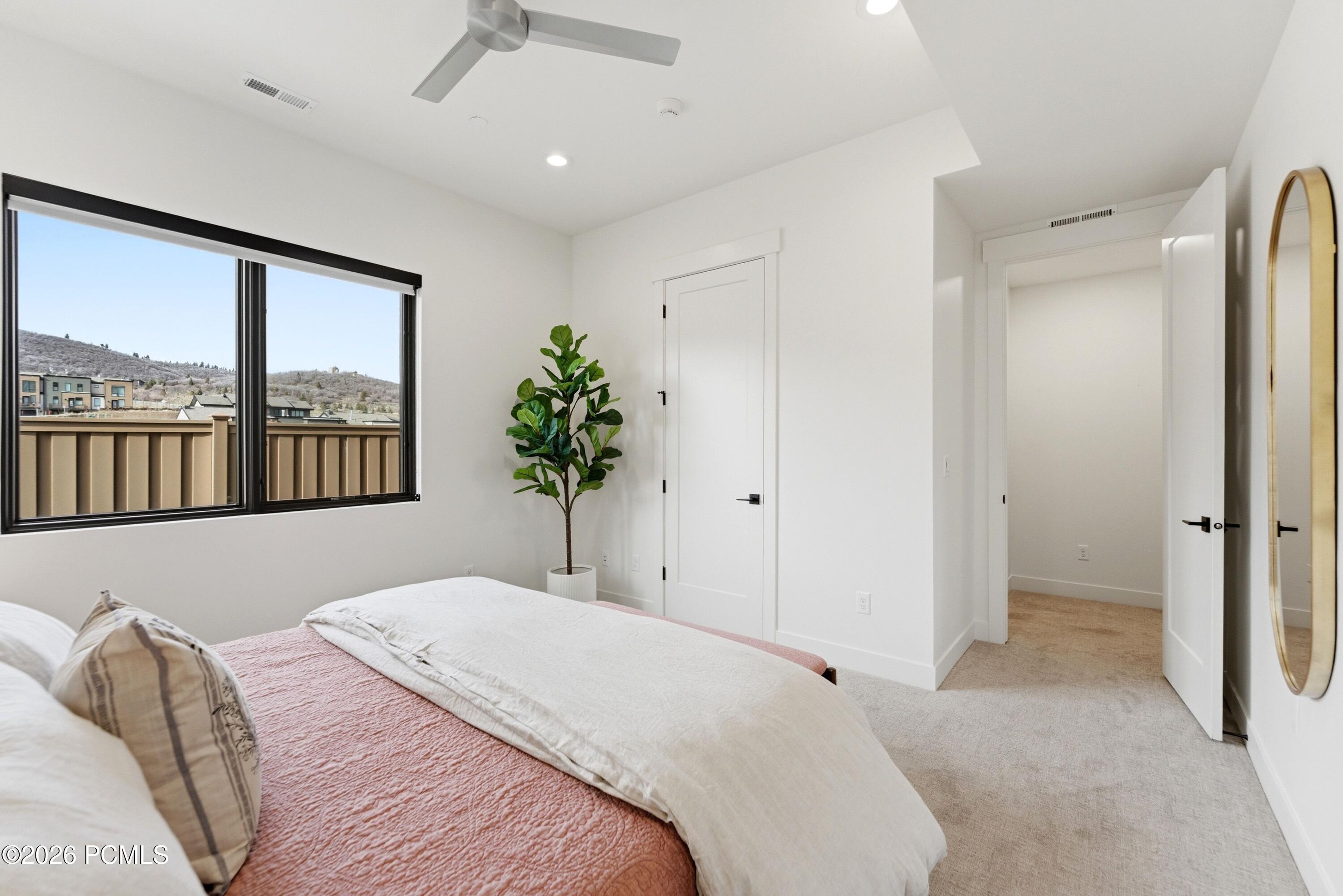 4344 W Discovery Way