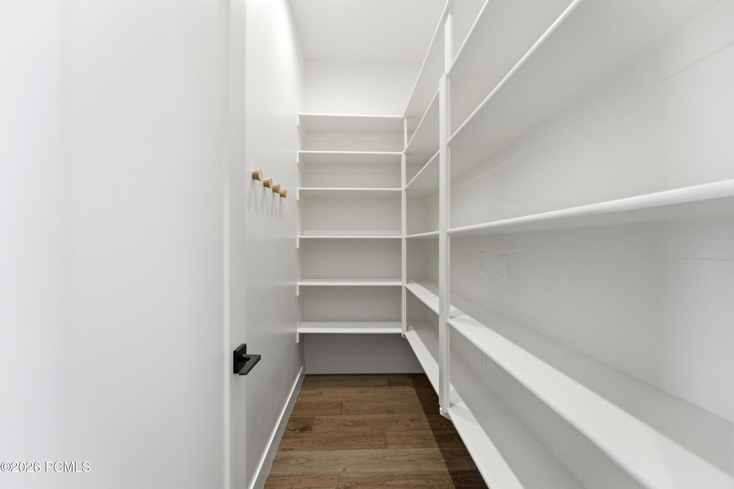 4344 W Discovery Way