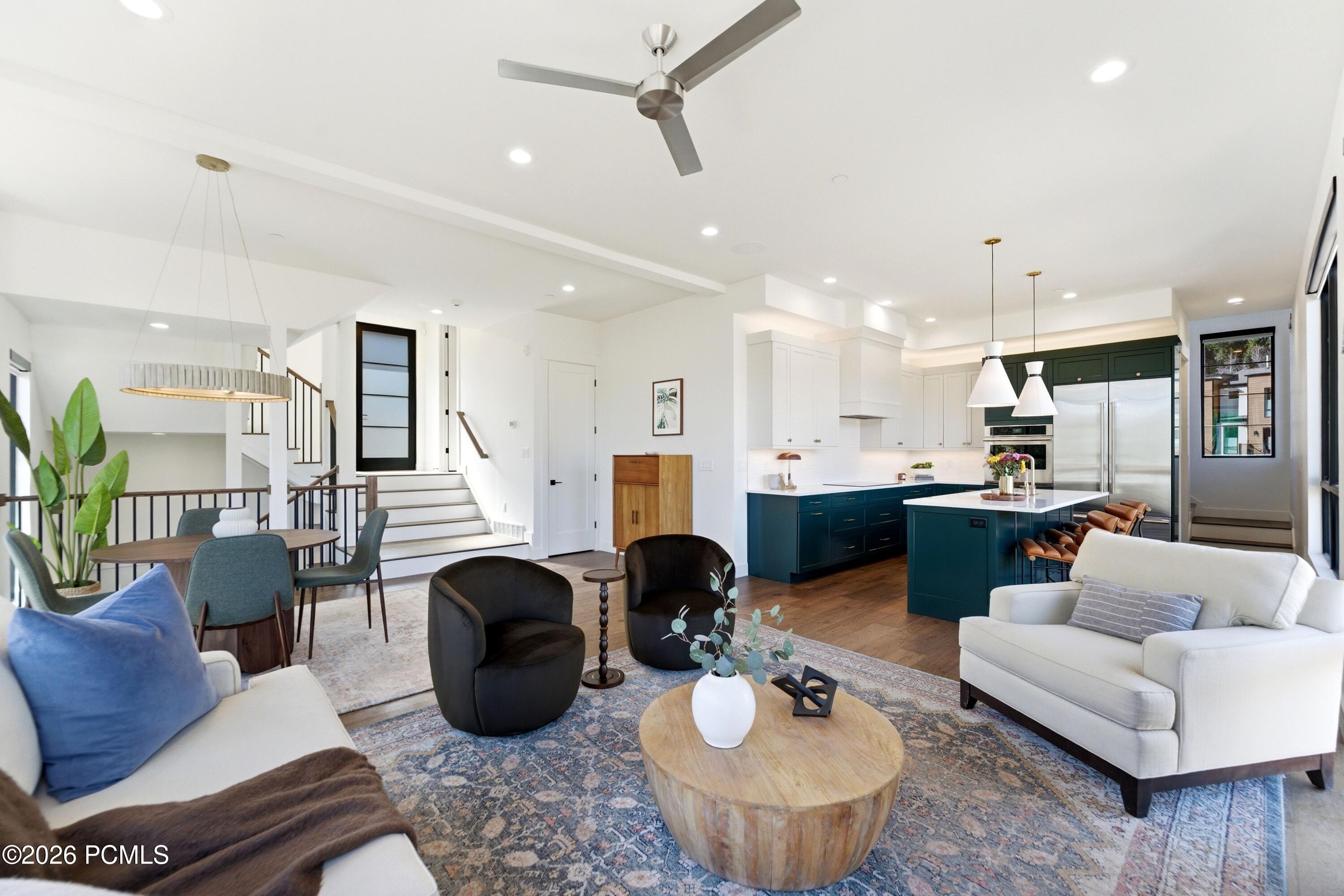 4344 W Discovery Way