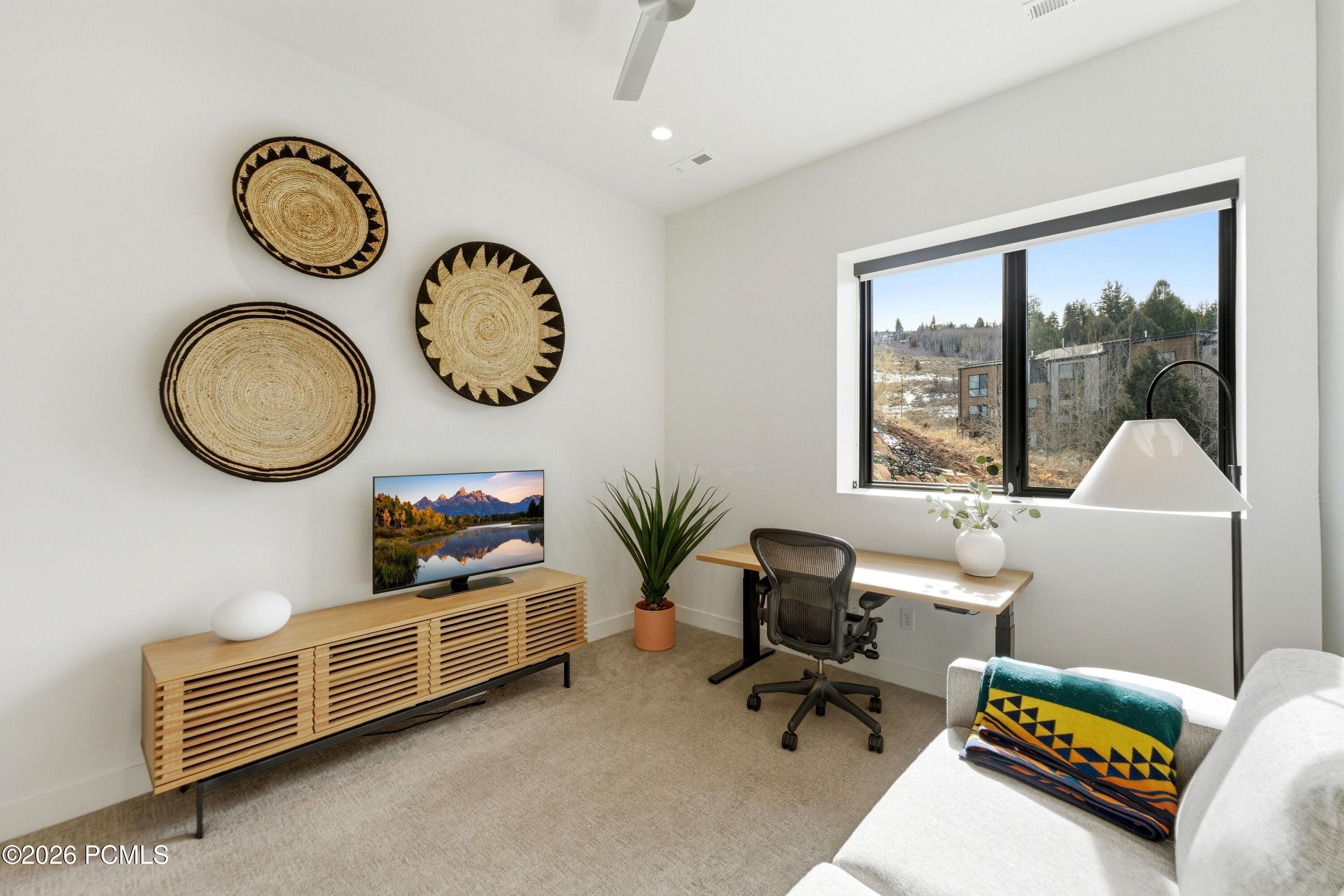 4344 W Discovery Way