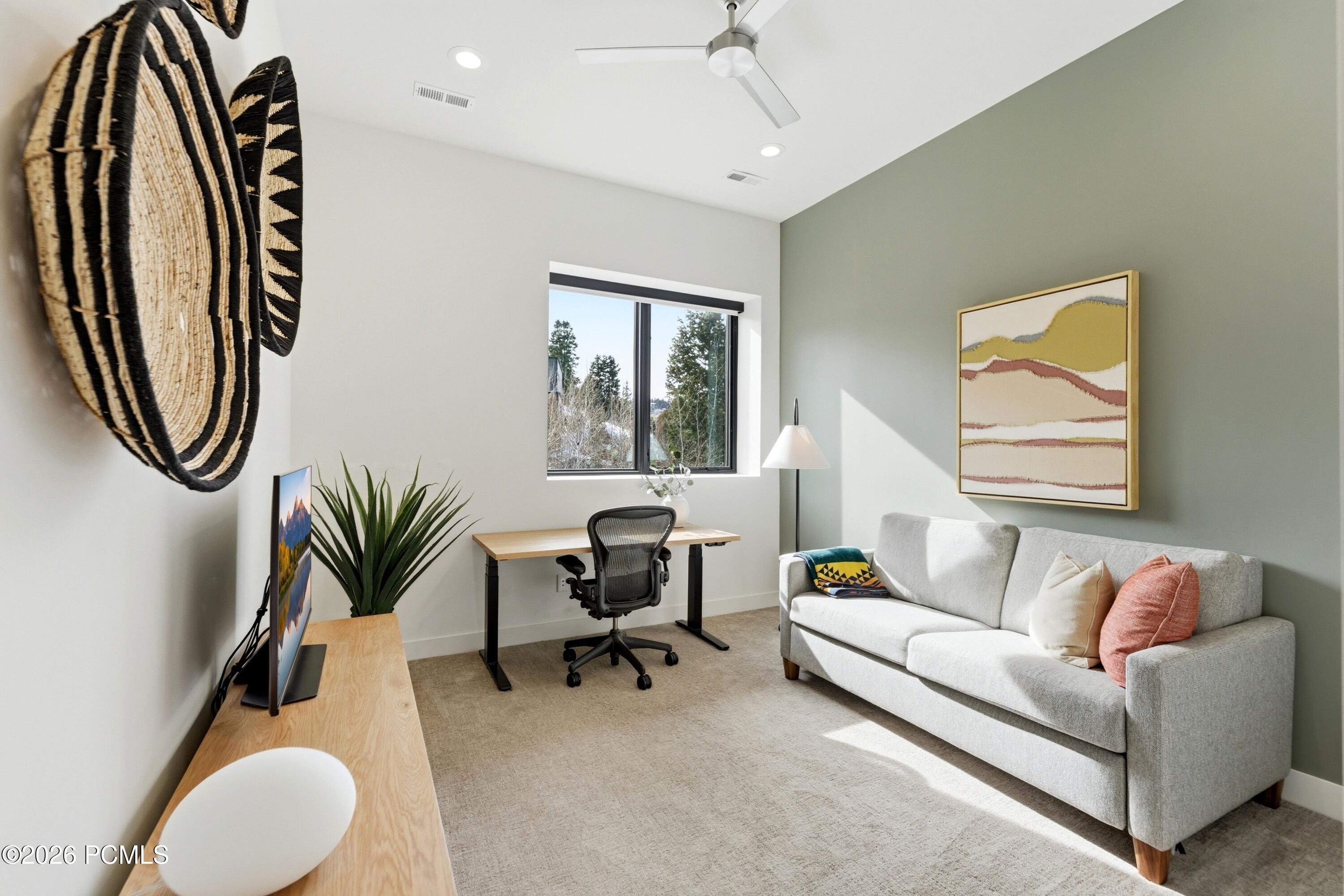 4344 W Discovery Way