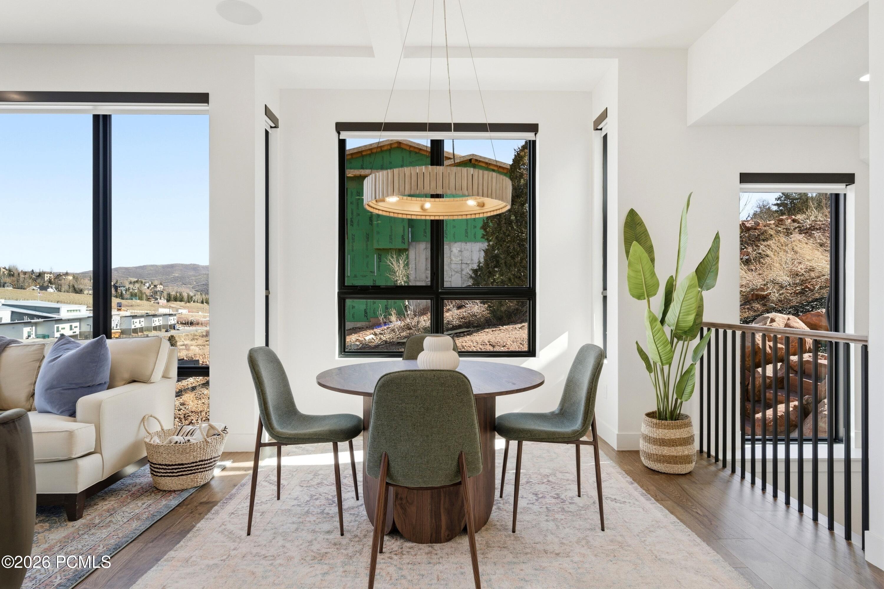 4344 W Discovery Way