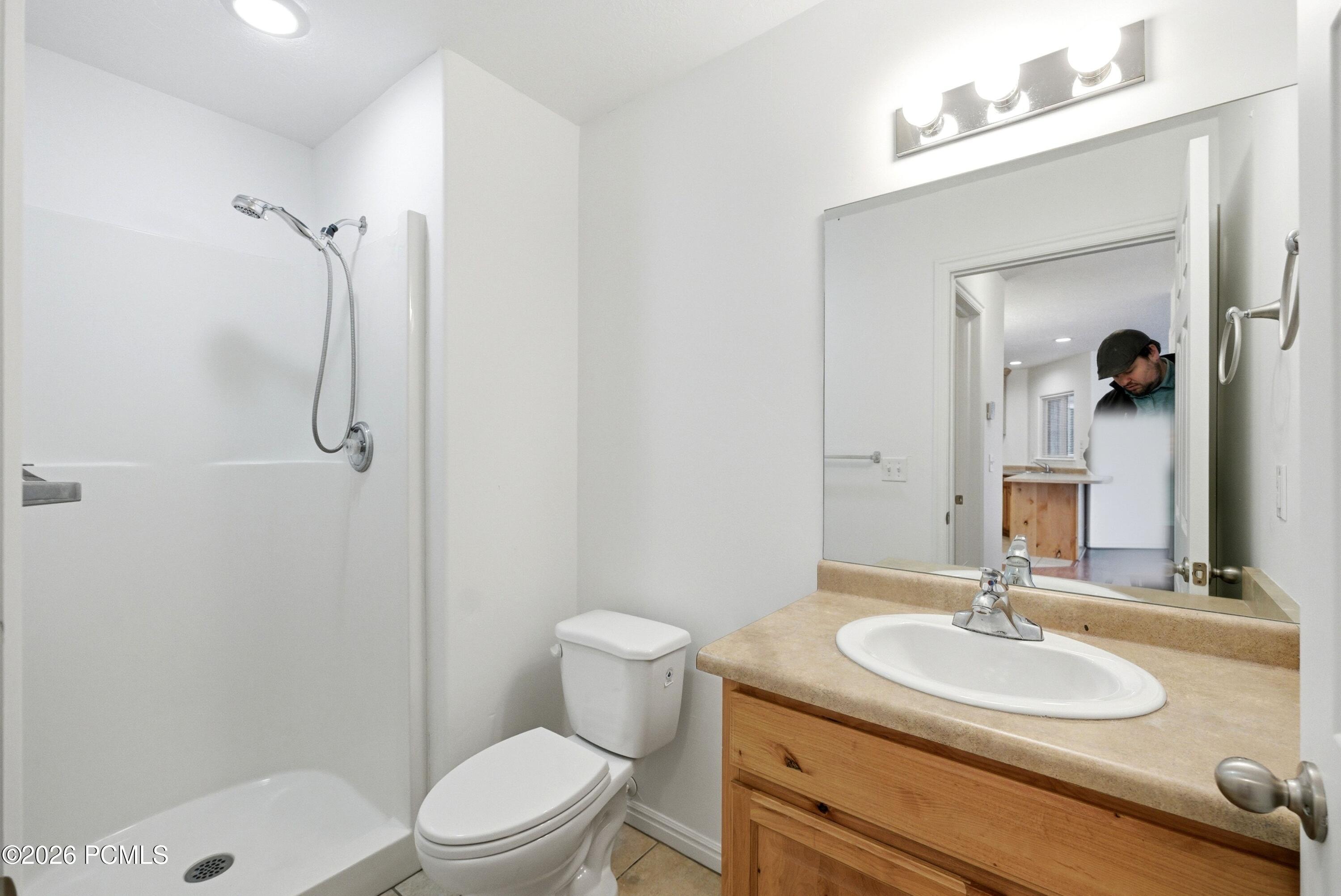 595 S Main Street Apt 10