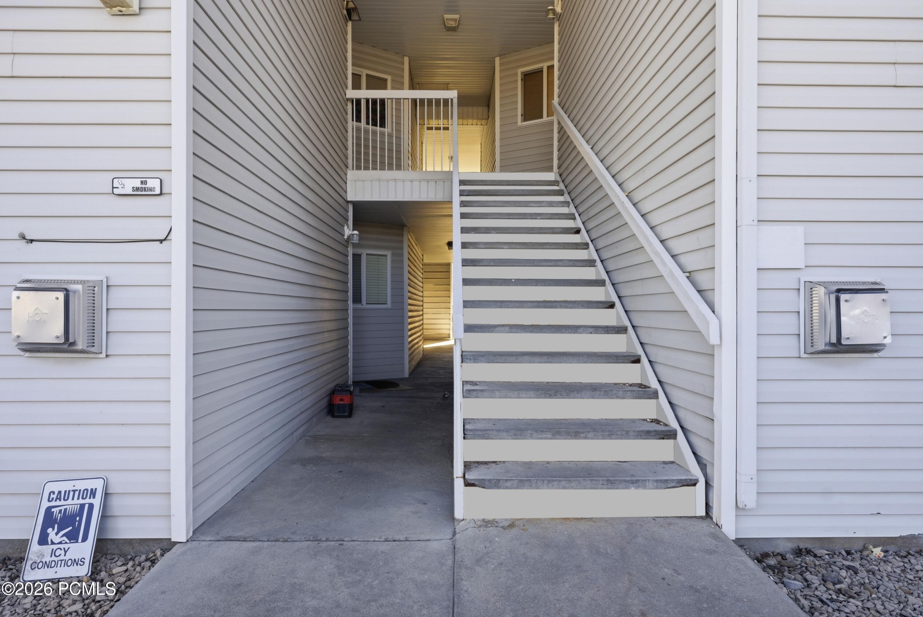 595 S Main Street Apt 10