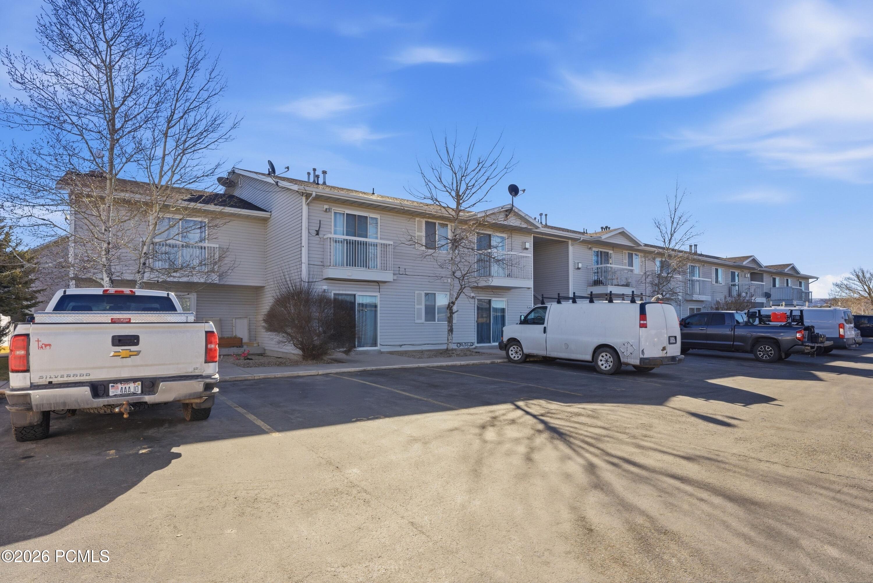595 S Main Street Apt 10