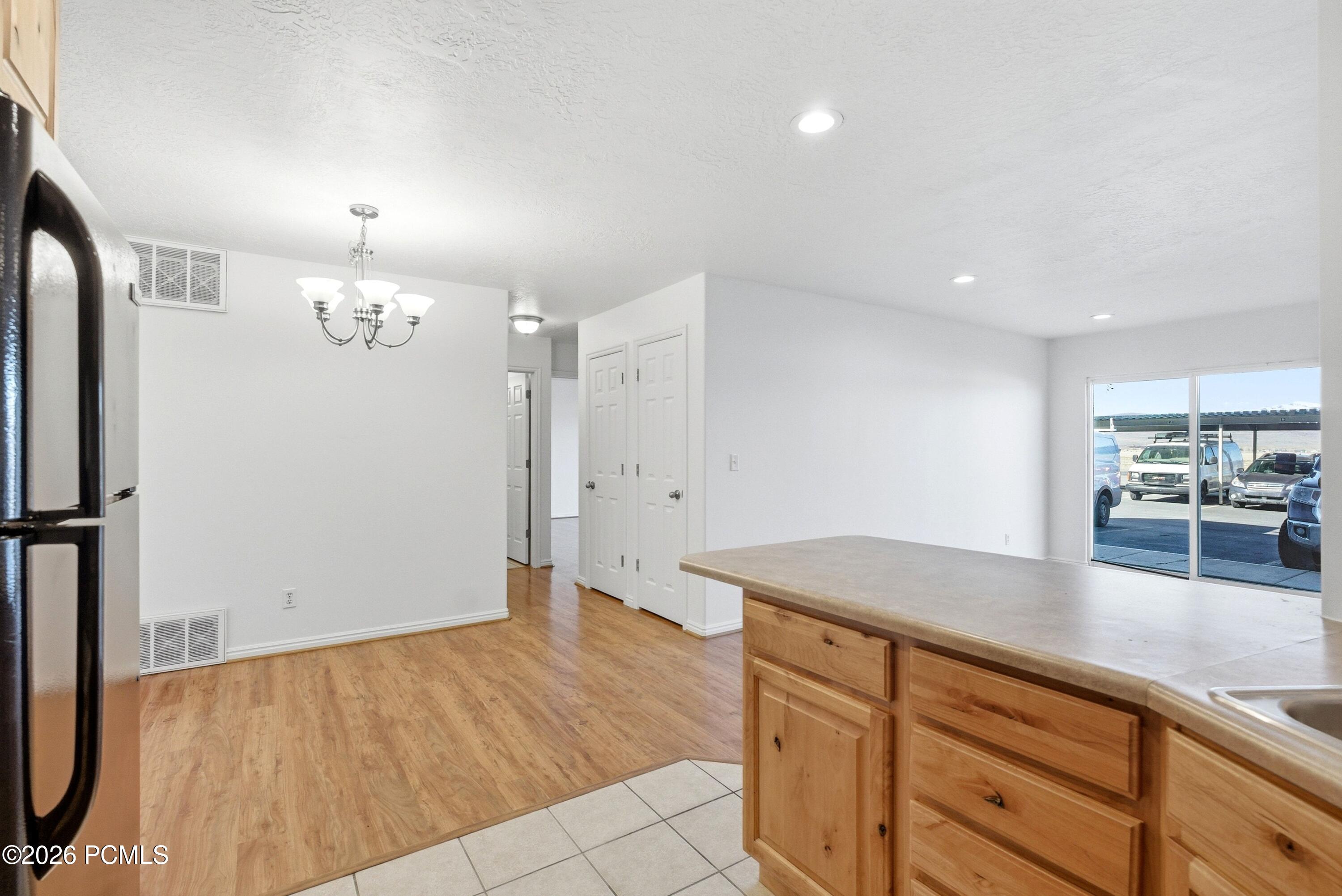 595 S Main Street Apt 10