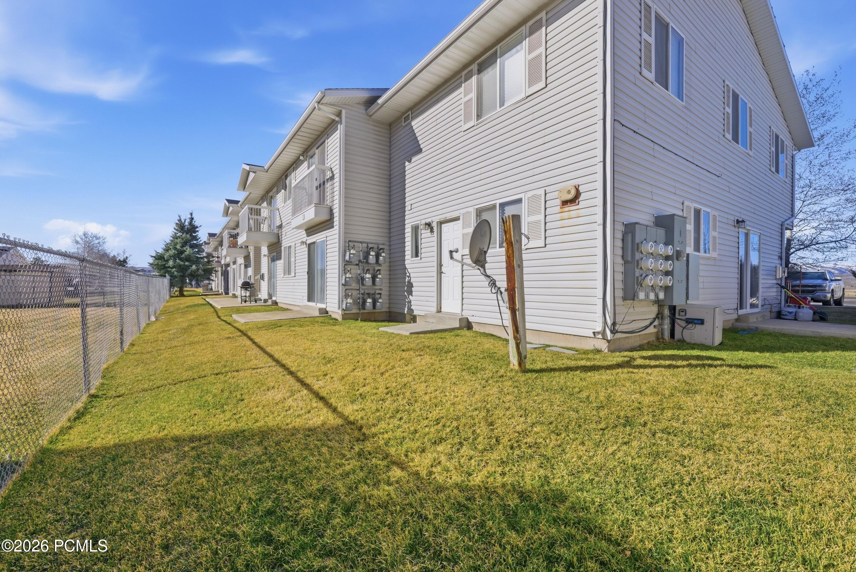 595 S Main Street Apt 10