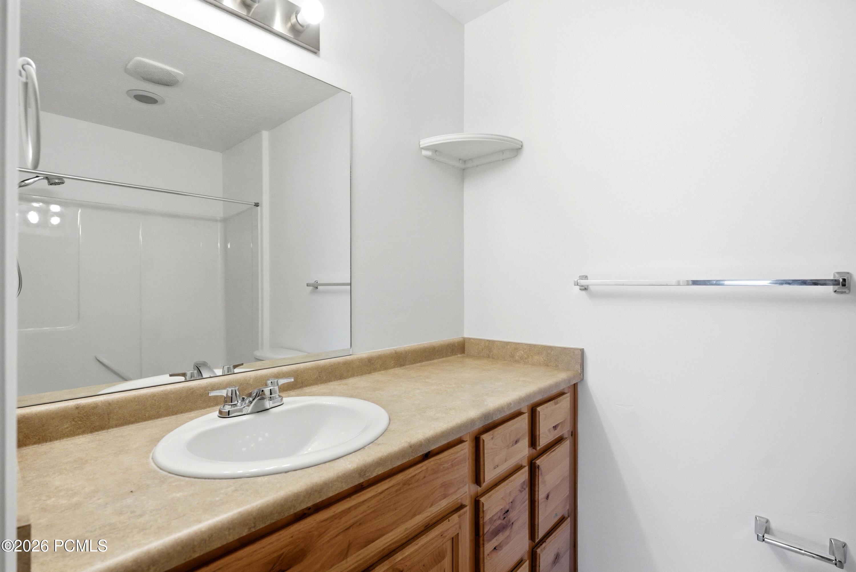 595 S Main Street Apt 10