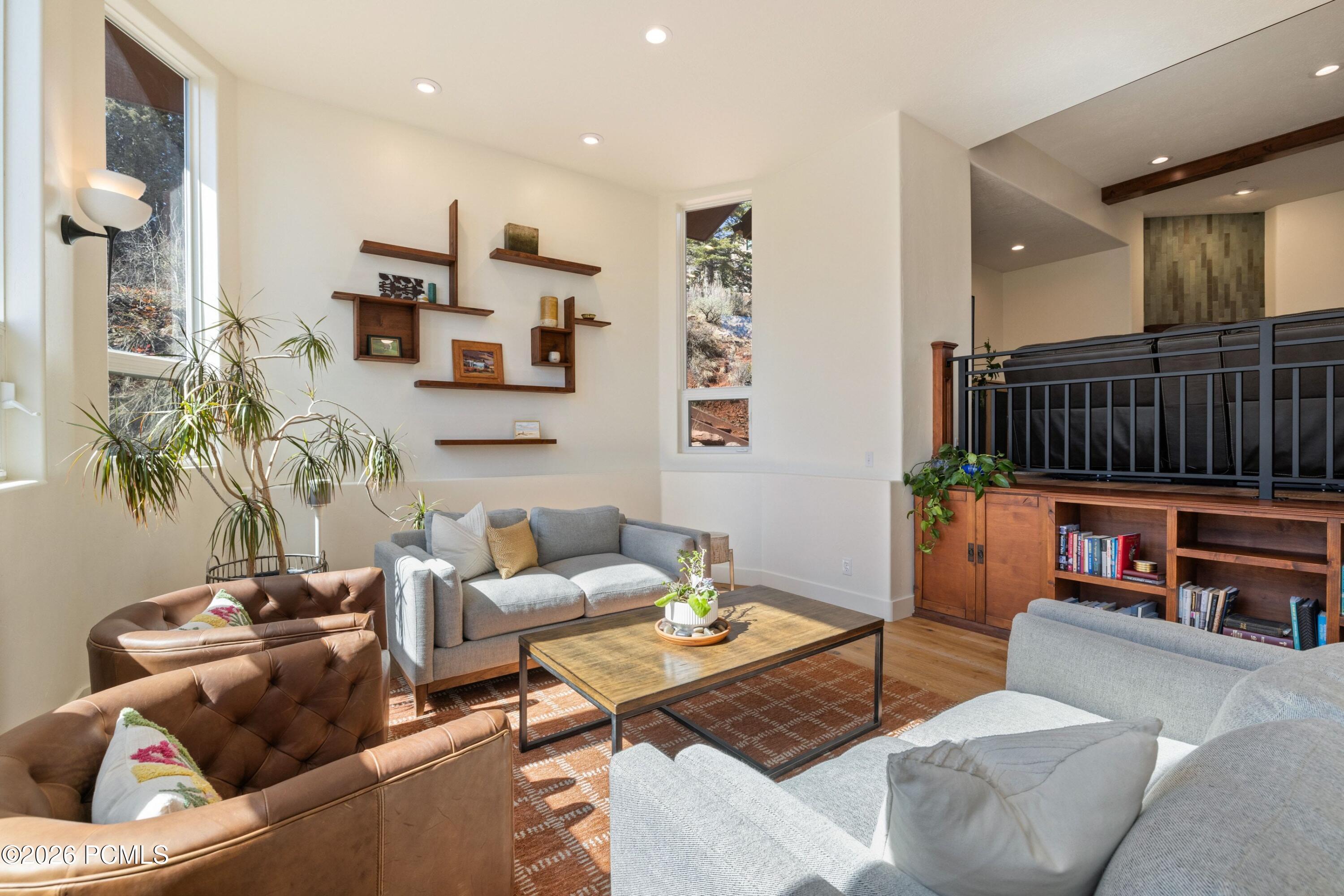 7985 Boothill Drive