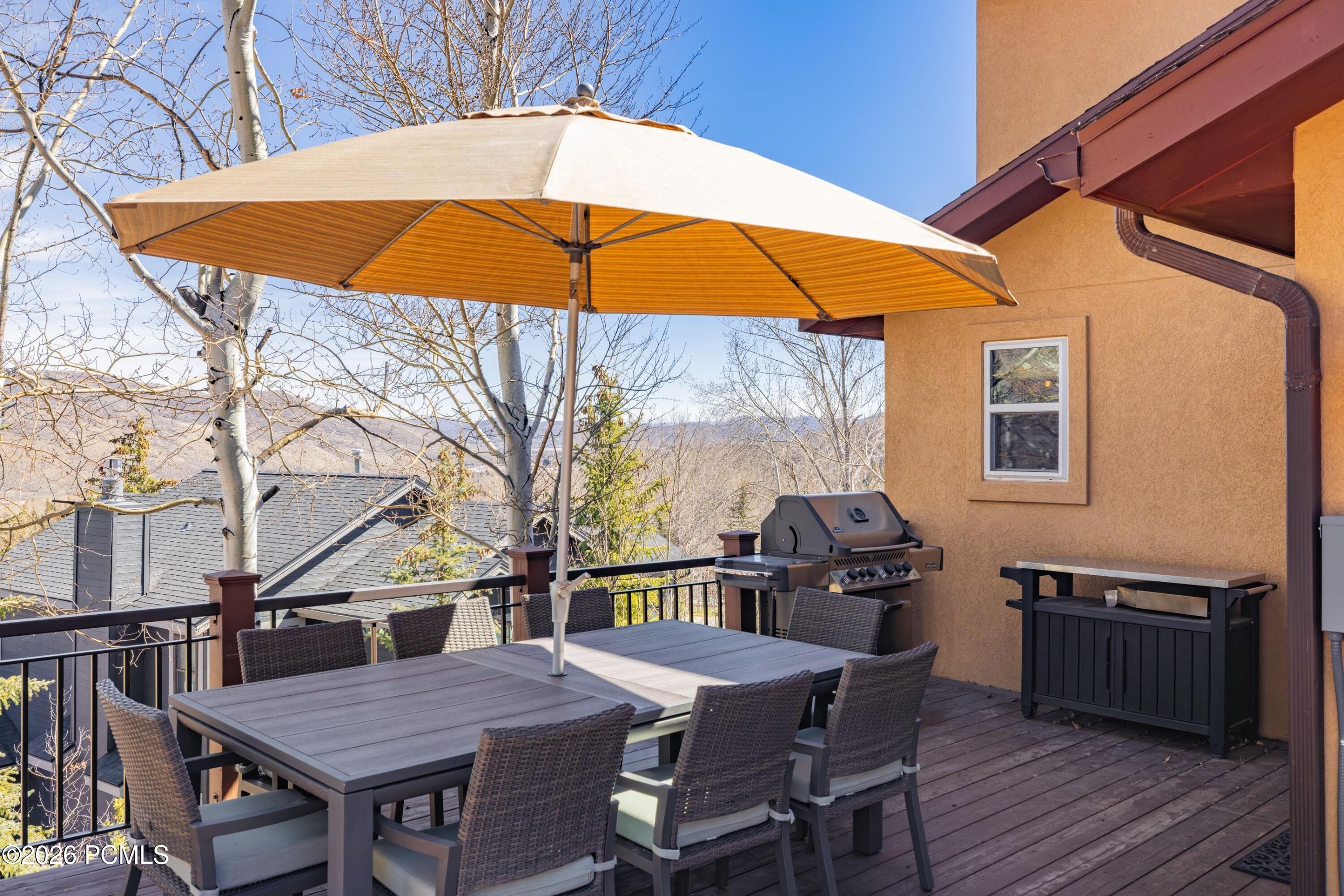 7985 Boothill Drive