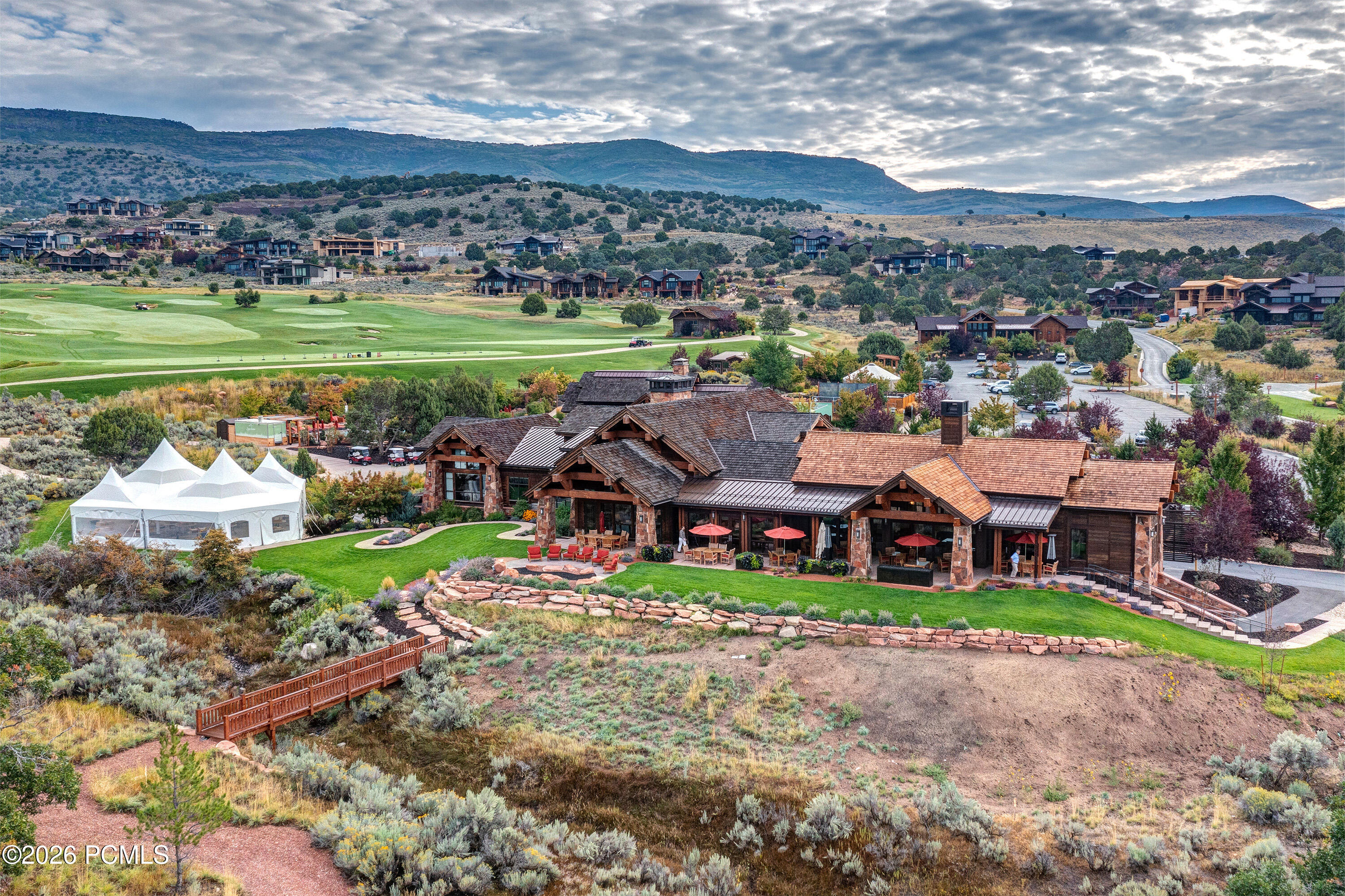 402 N Abajo Peak Loop Q3