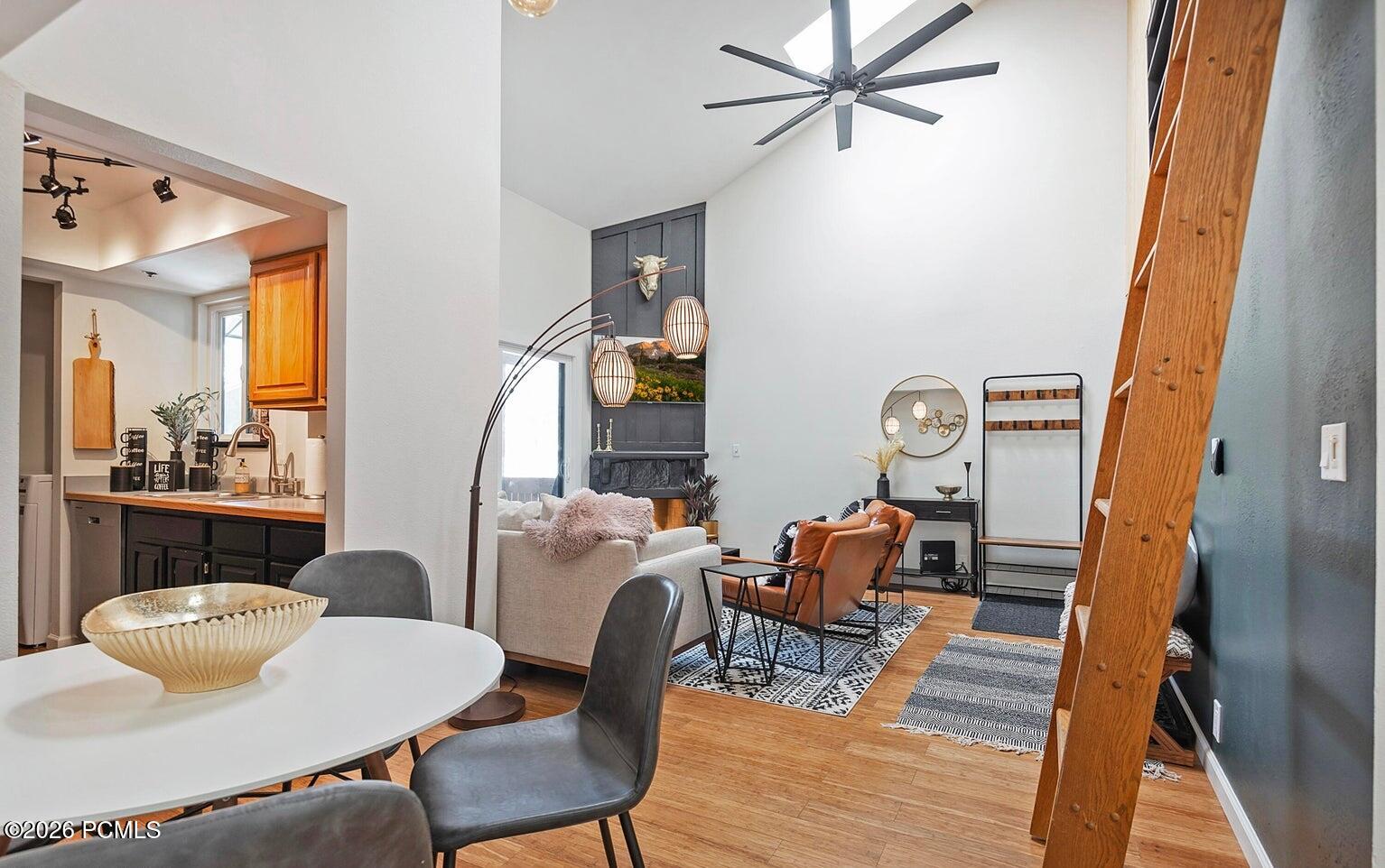 6861 N 2200 West Apt 9x