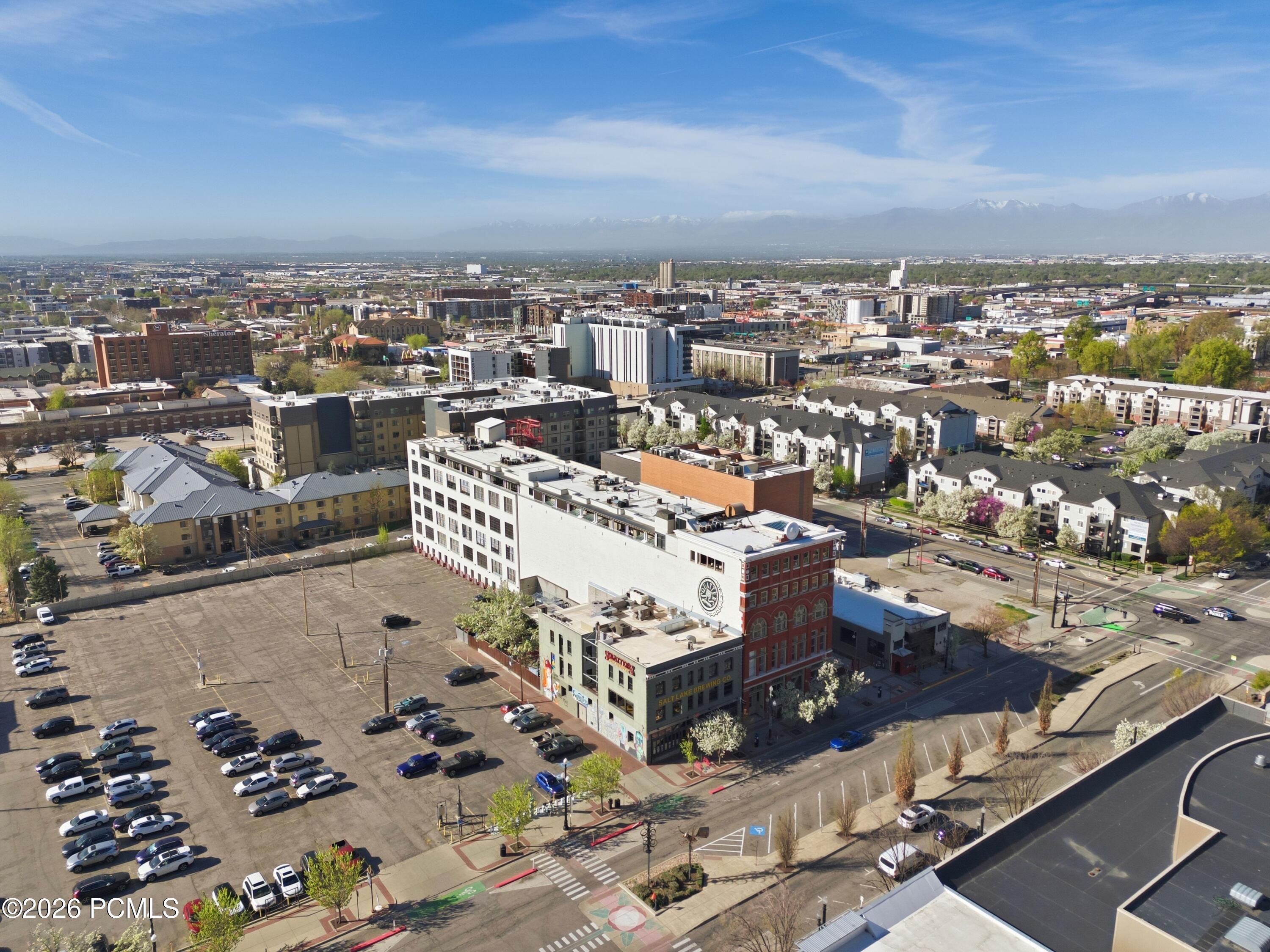 159 W 300 South 206