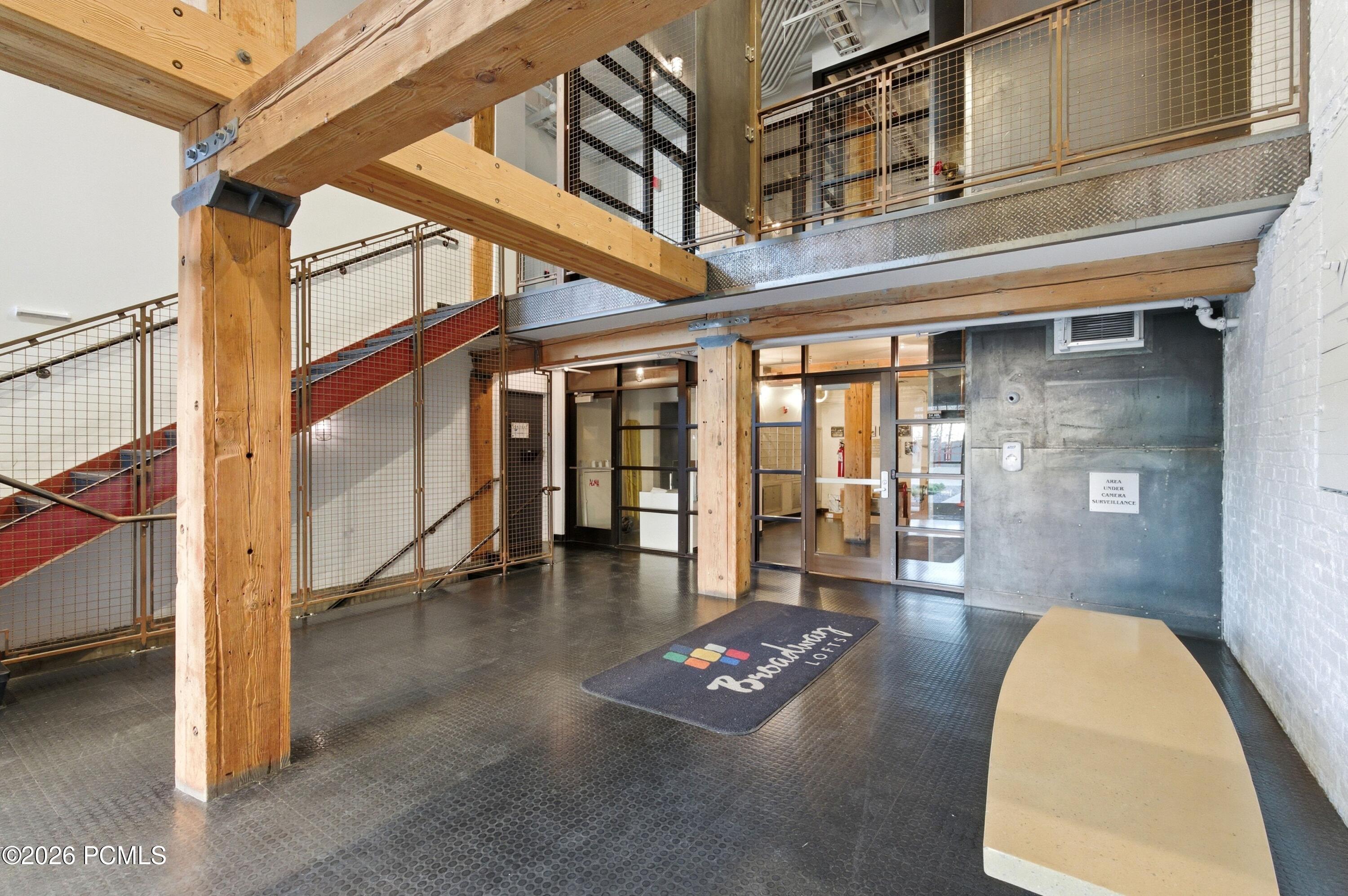 159 W 300 South 206