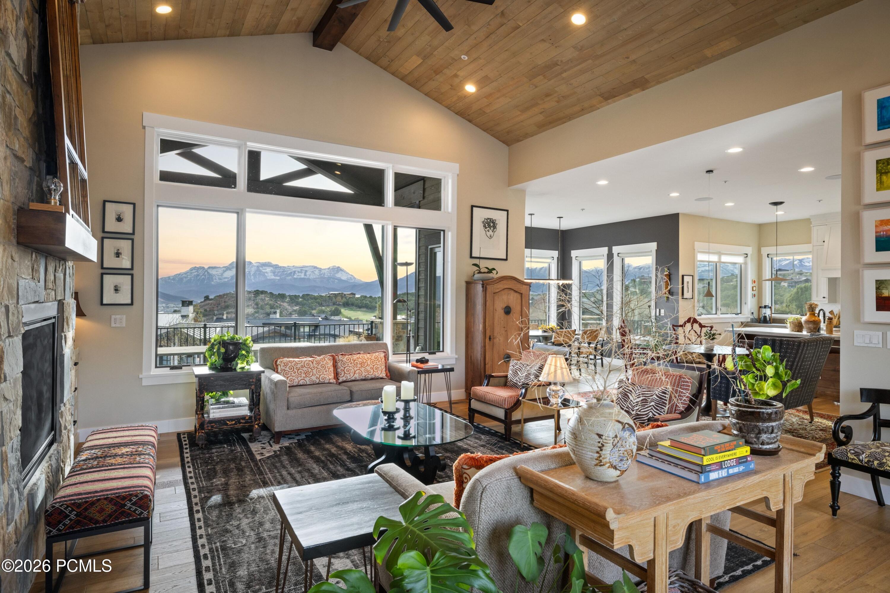 711 N Red Ledges Boulevard