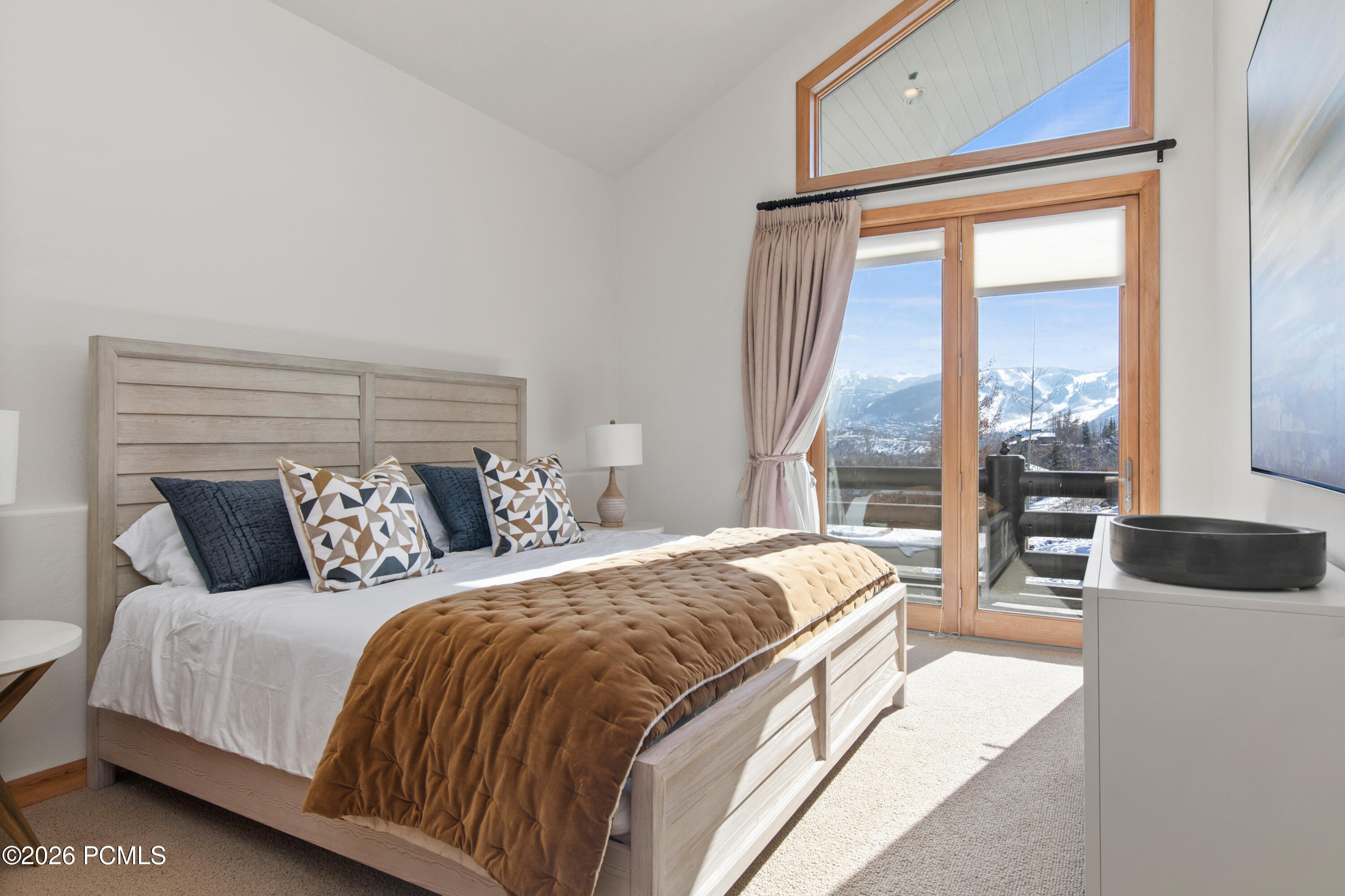 3133 Mountain Ridge Court