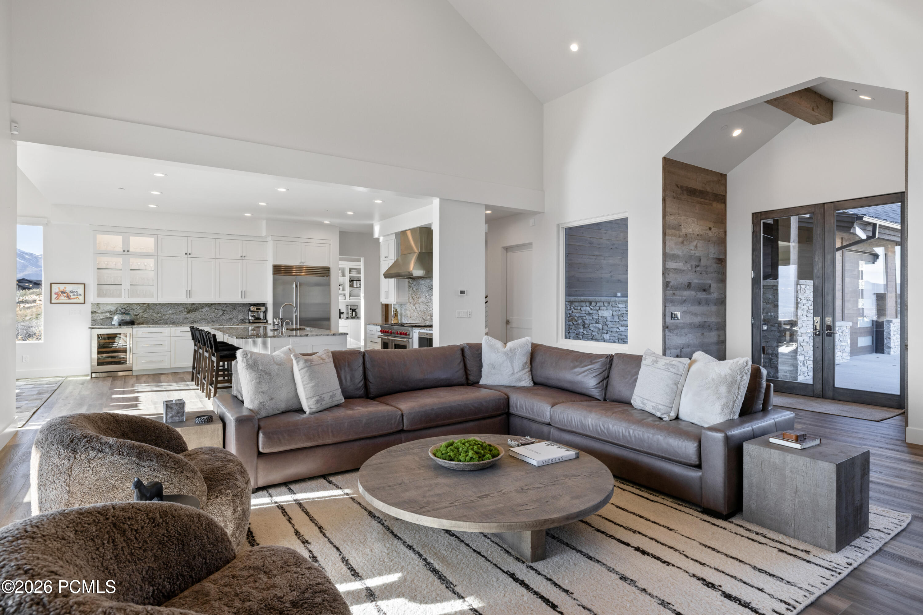 1353 N Lower Lookout Knoll Court