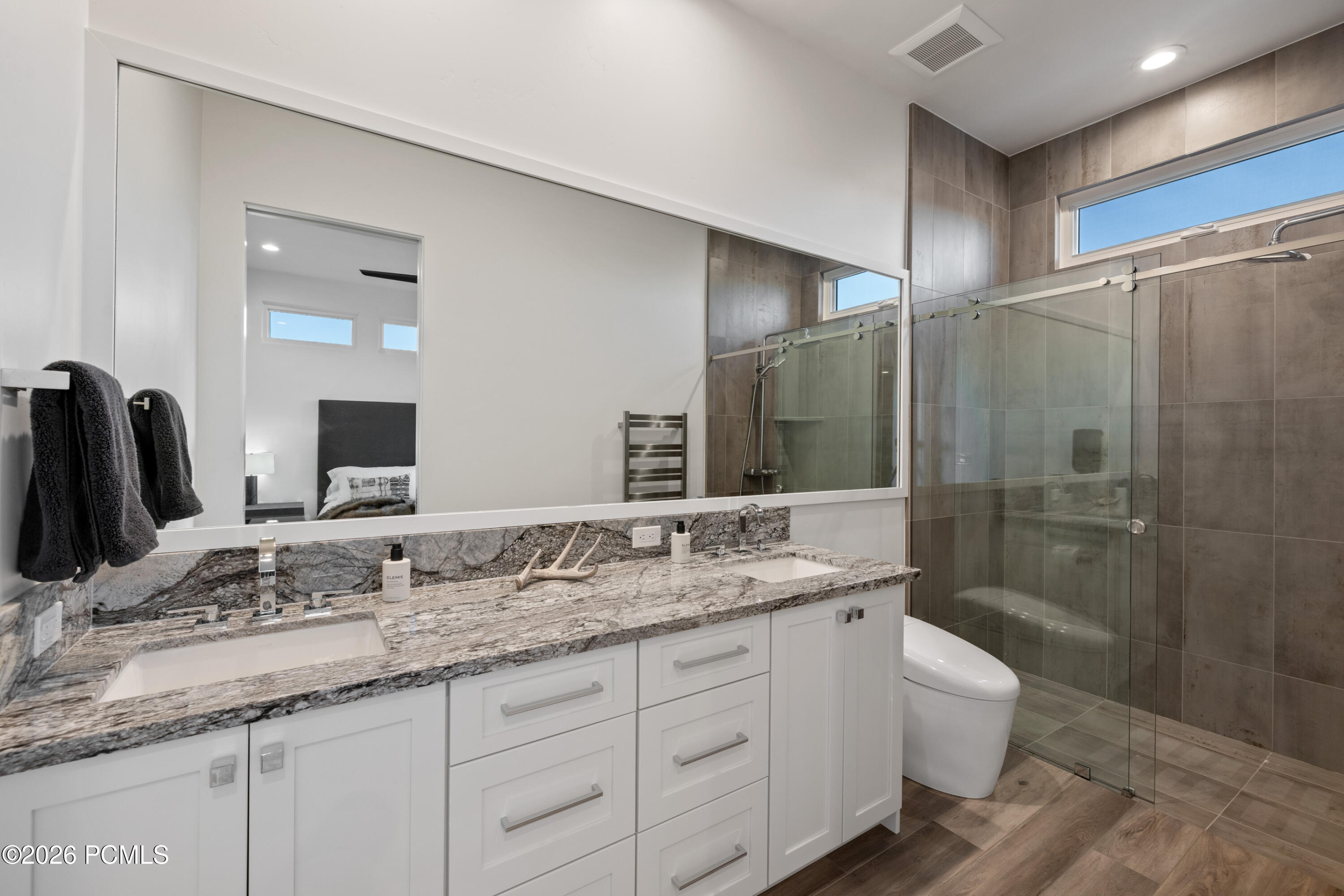 1353 N Lower Lookout Knoll Court