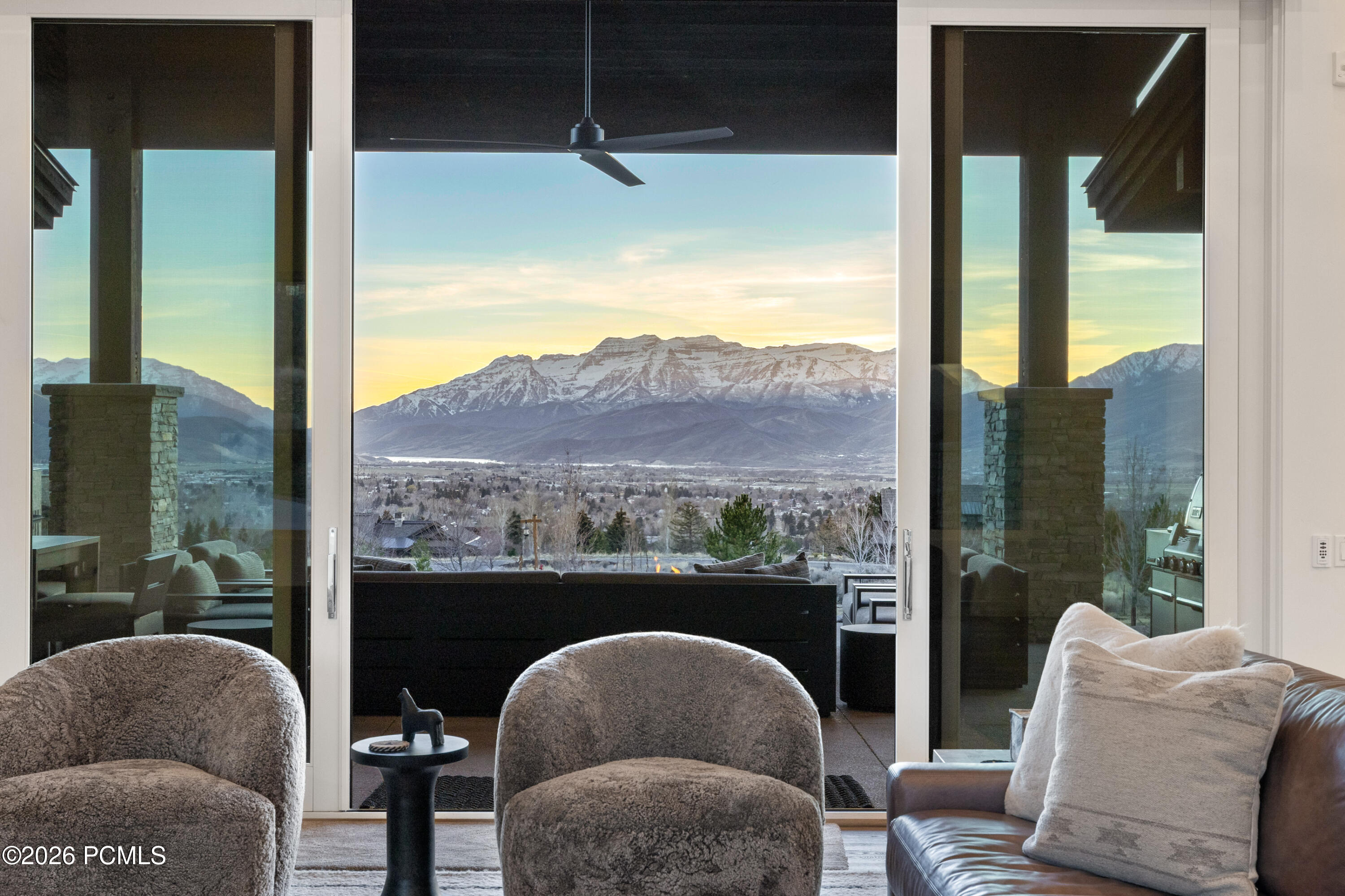 1353 N Lower Lookout Knoll Court