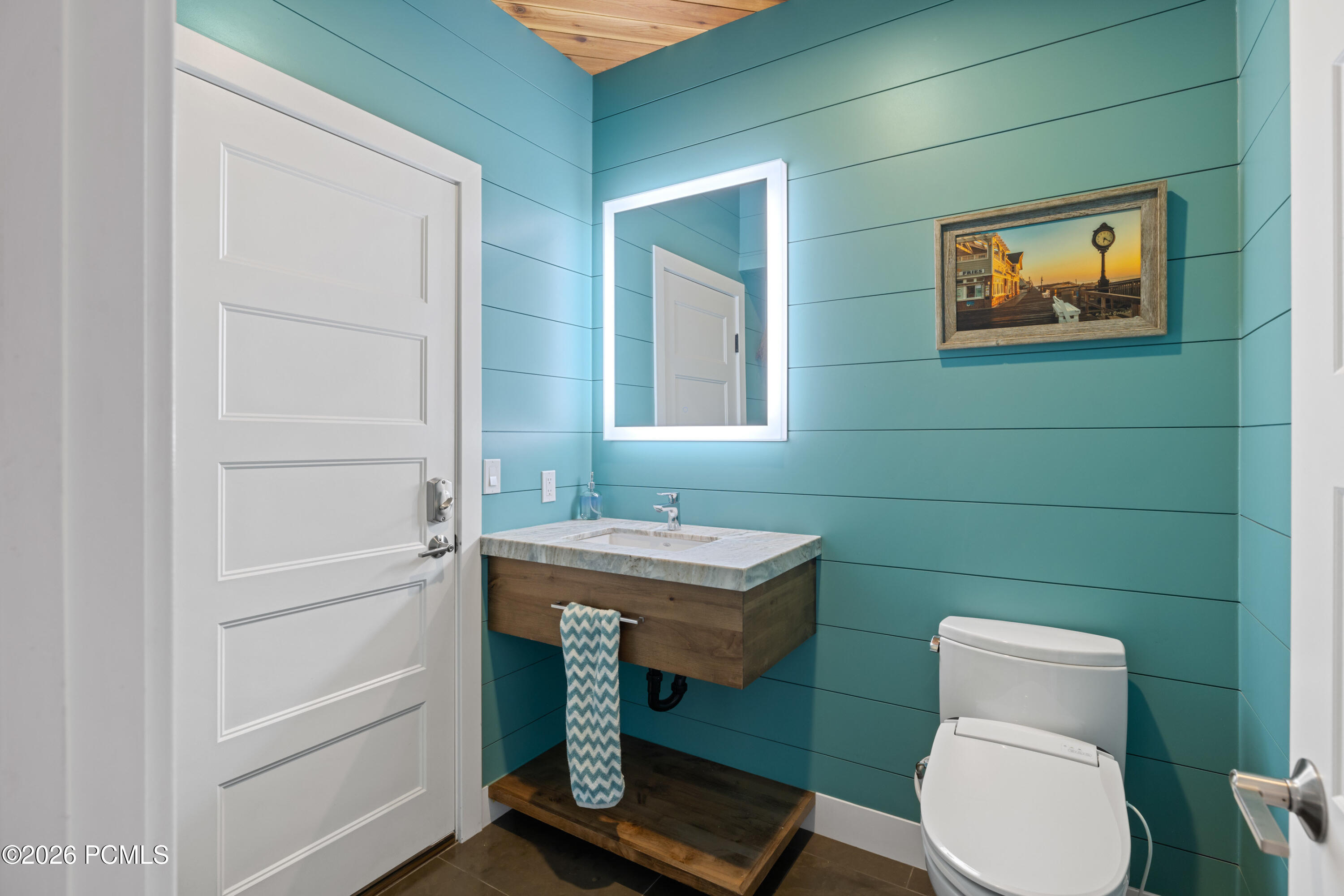 1263 E Chapman Court