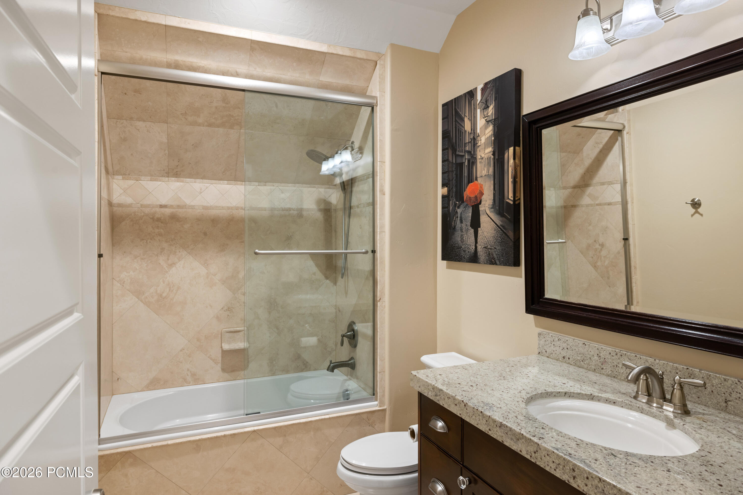 1263 E Chapman Court